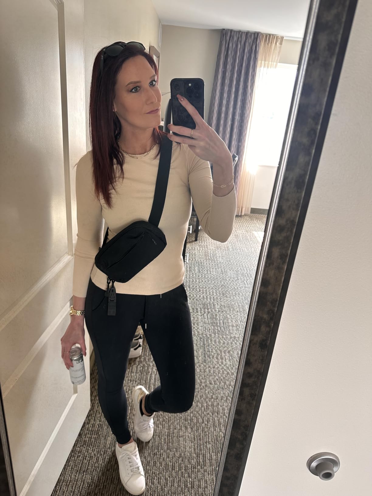 Vertx Everyday Fanny Pack 2.0, CCW Tactical Concealed Carry Waist Bag for Men and Women, Travel, Work, Outdoor, EDC Gear - Customer Photo 1