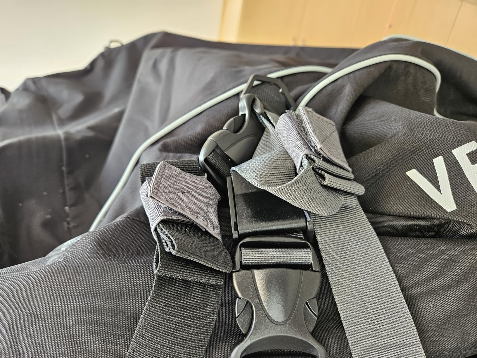 VENTURE 4TH Car Rooftop Cargo Carrier – 21 Cubic Feet Waterproof Roof Bag with 10 Heavy-Duty Compression & Tie-Down Straps, Anti-Slip Mat & Door Hooks – Fits Cars with or Without Roof Rack - Customer Photo 1