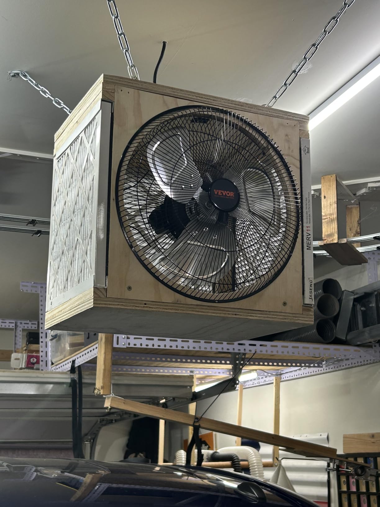 VEVOR Floor Fan, 3 Speeds High Velocity Heavy Duty 14 Inch Industrial Fan, 2560 CFM 360° Adjustable Tilt 19.69 ft/sec Airflow Large Metal Fan, for Home, Gym, Office, Garage, Commercial Shop & Bedroom - Customer Photo 2