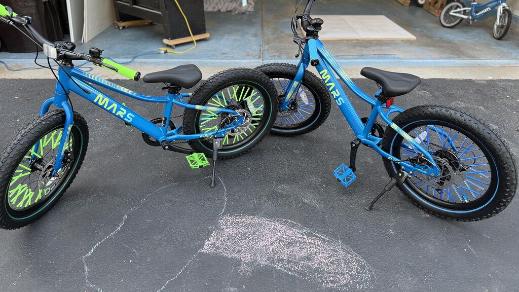 Glerc Mars Kids Mountain Bike, 20 24 Inch Fat Tire Bike for Teen Ages 6-14 Year Old, Bicycle with 2.8-Inch Wide Tires and 6 Speed Drivetrain, Multiple Colors - Customer Photo 1