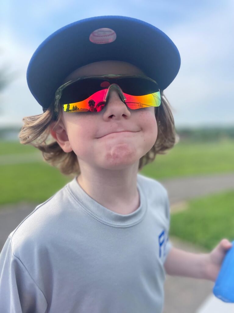 FEISEDY Kids Teens Baseball Polarized Sunglasses Sports TR90 Frame Boys Girls Cycling B2454 - Customer Photo 2