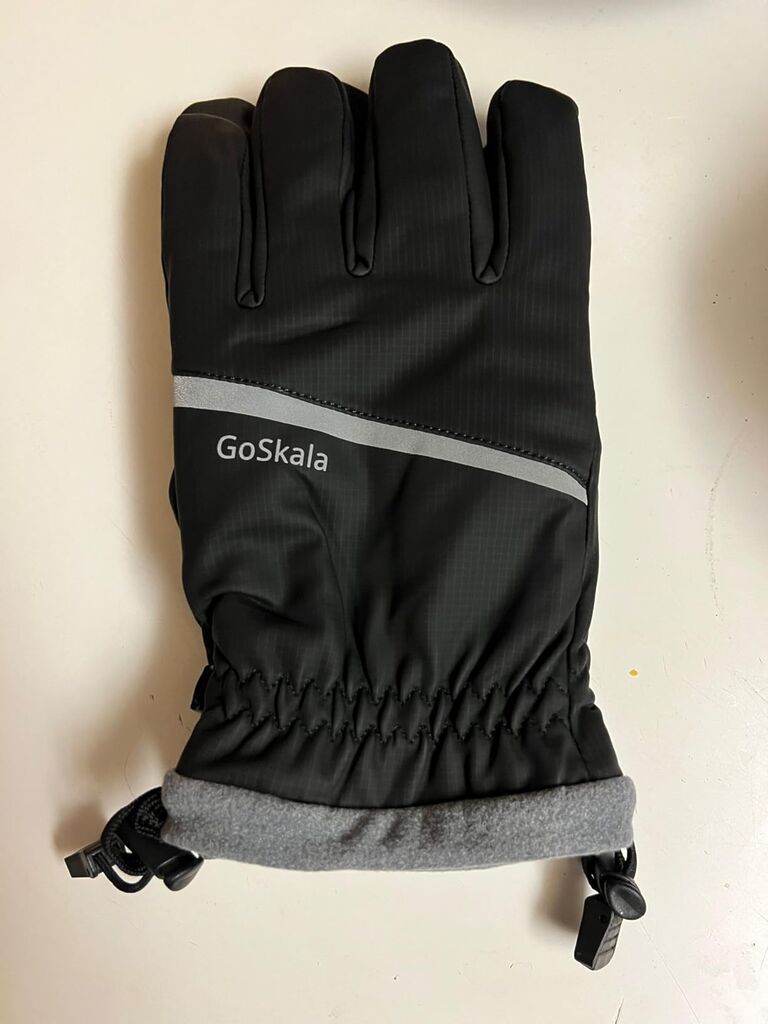 Winter Gloves Men Women,Waterproof Windproof Touchscreen Thermal for Cold Weather Outdoor Running Cycling Hiking Customer Review Winter Gloves Men Women,Waterproof Windproof Touchscreen Thermal for Cold Weather Outdoor Running Cycling Hiking - Customer Photo 1