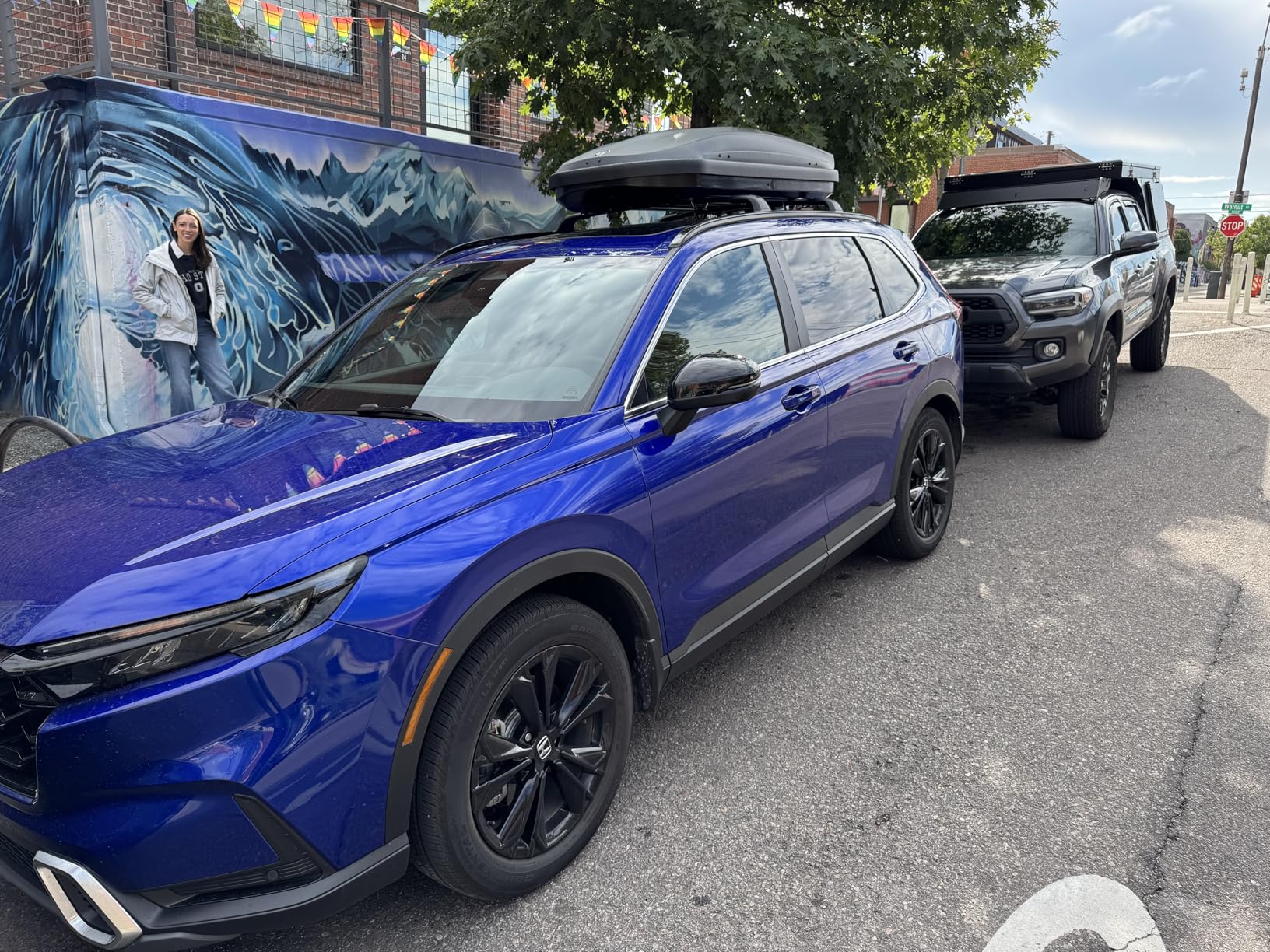 GarveeTech Rooftop Cargo Box Carrier,Dual-Side Opening Roof Mount Travel Luggage Storage Capacity,165 LBS Weight Capacity with Secure Straps&Keys, Vehicle Hard-Shell Carriers,Black - Customer Photo 1