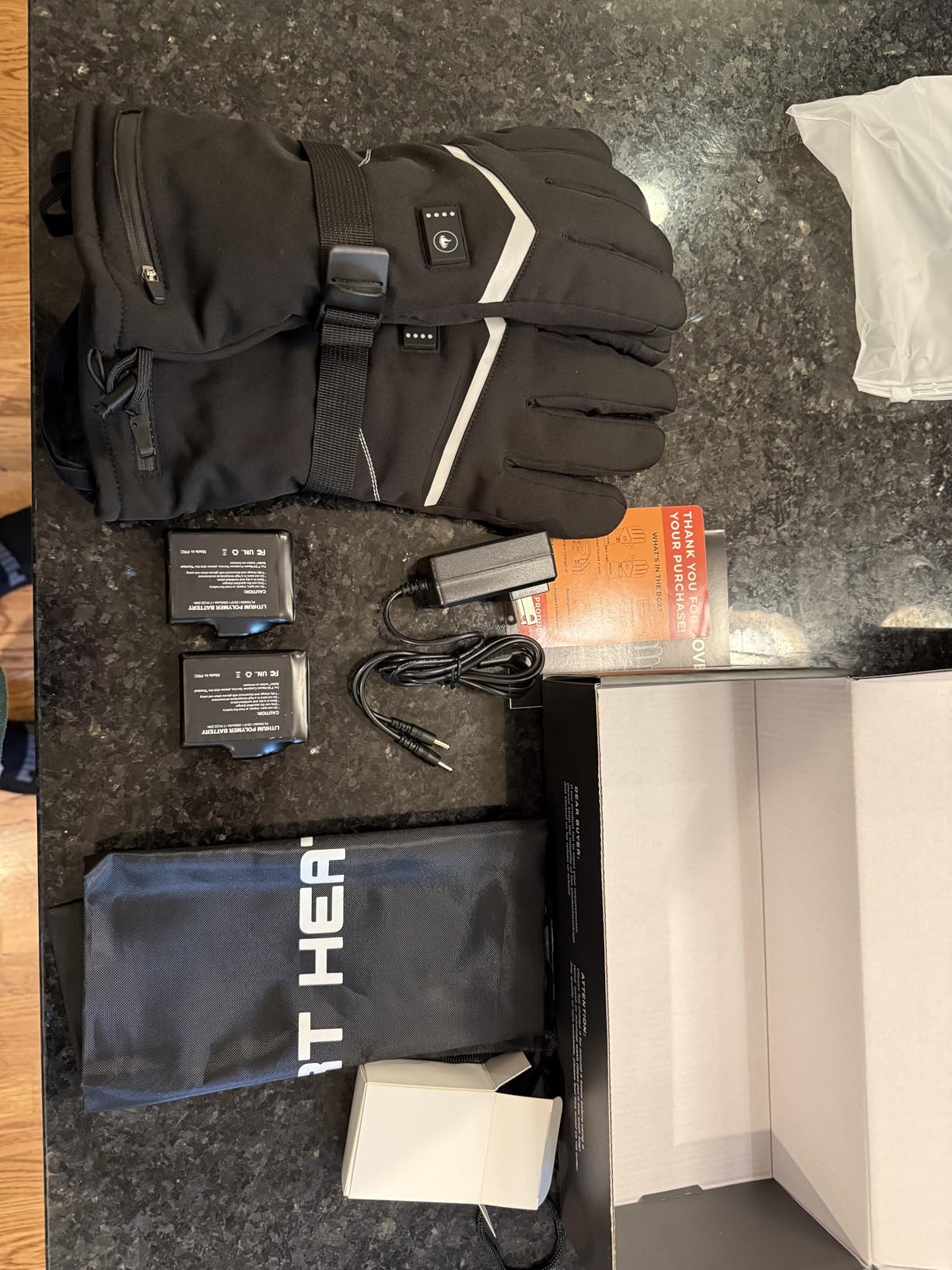 Heated Gloves, Rechargeable Heated Gloves for Men Women, Waterproof Electric Heating Ski Gloves with Touchscreen for Cold Weather Motorcycle Skiing Snowboarding Hiking Hunting Gifts - Customer Photo 2