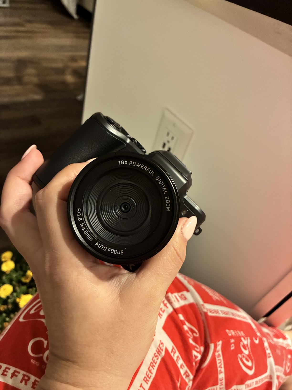 8K Digital Cameras for Photography - Autofocus 88MP WiFi Profession Camera with Dual-Lens - 16X Digital Zoom Photography Camera for YouTube with Lens Hood, Touch Screen, 2 Batteries & Charging Stand - Customer Photo 2