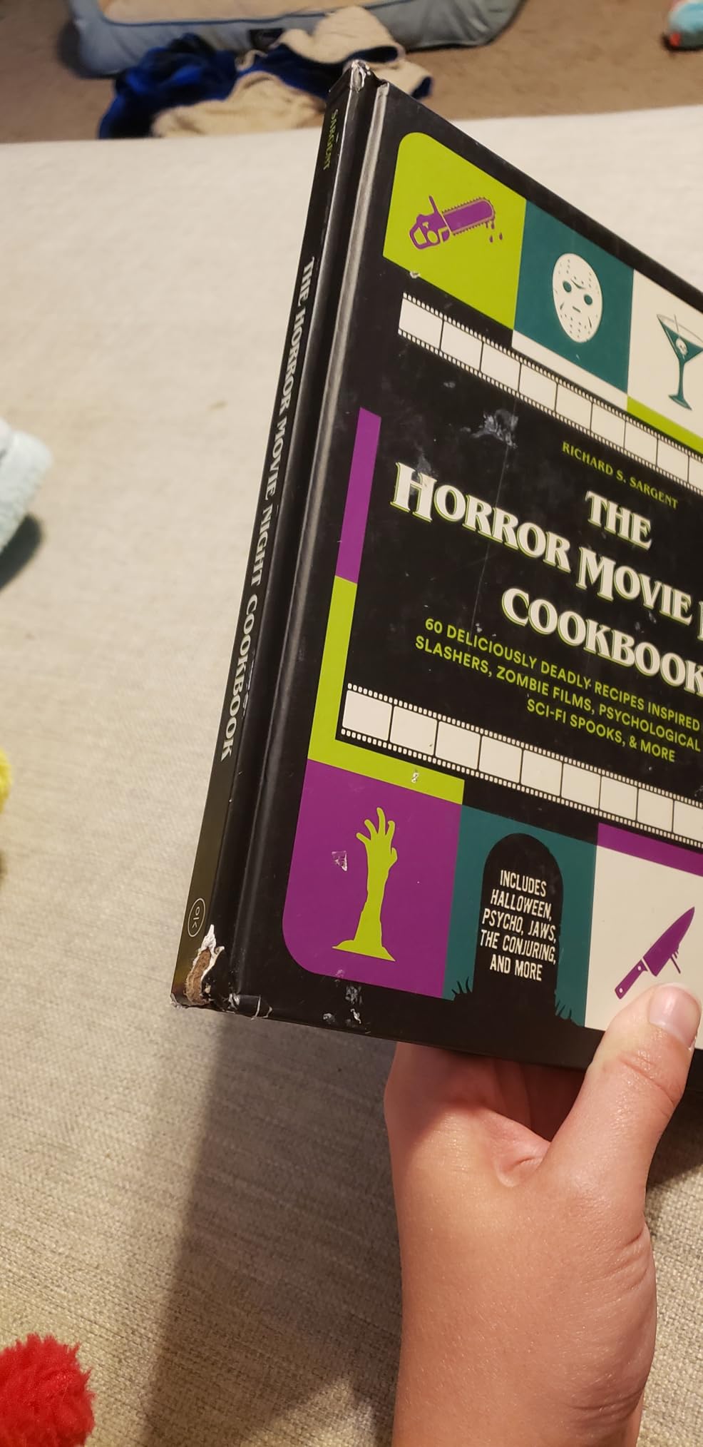 The Horror Movie Night Cookbook: 60 Deliciously Deadly Recipes Inspired by Iconic Slashers, Zombie Films, Psychological Thrillers, Sci-Fi Spooks, and ... and More) (Gifts for Movie & TV Lovers) - Customer Photo 2