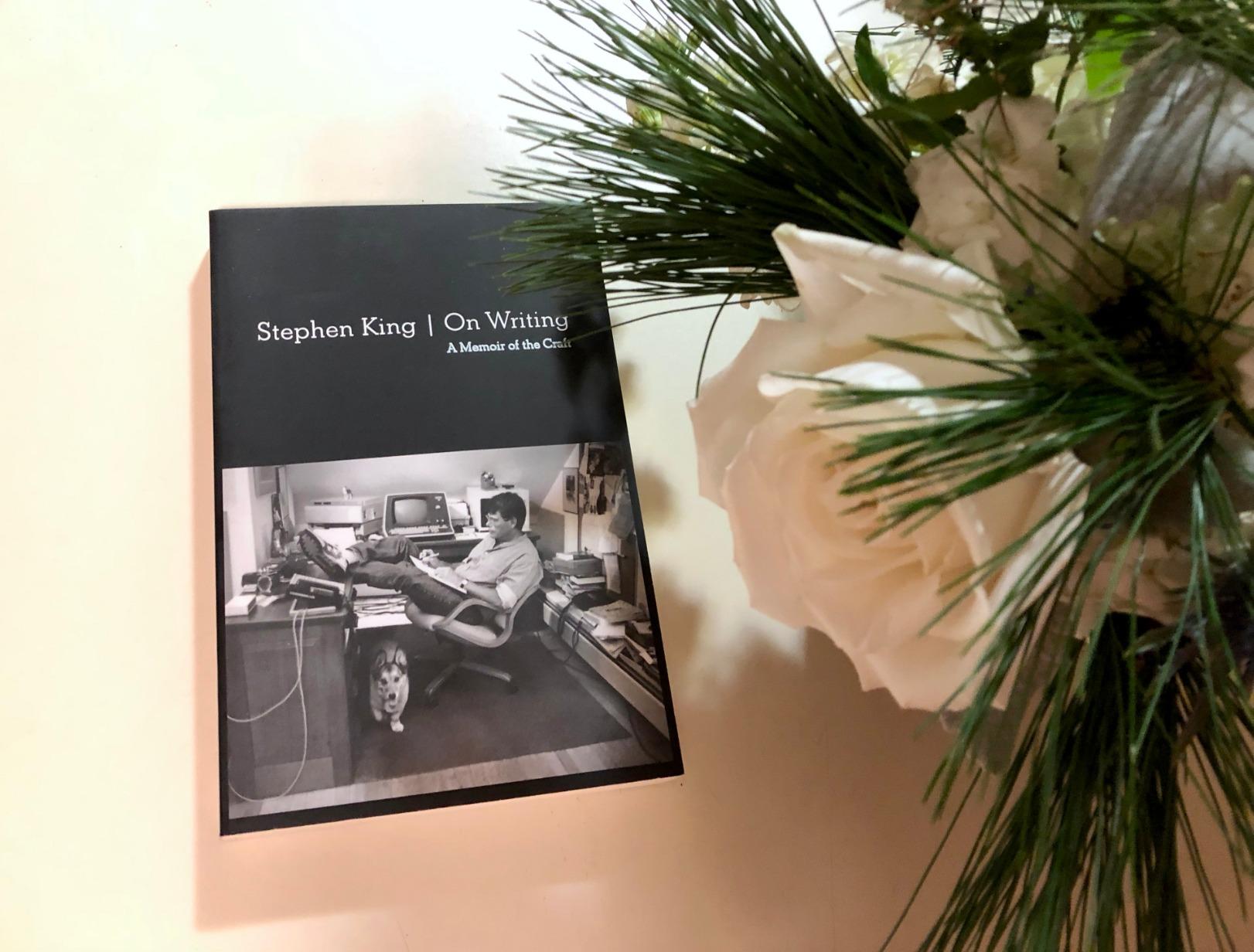 On Writing: A Memoir of the Craft (A Memoir of the Craft (Reissue)) Customer Review On Writing: A Memoir of the Craft (A Memoir of the Craft (Reissue)) - Customer Photo 3