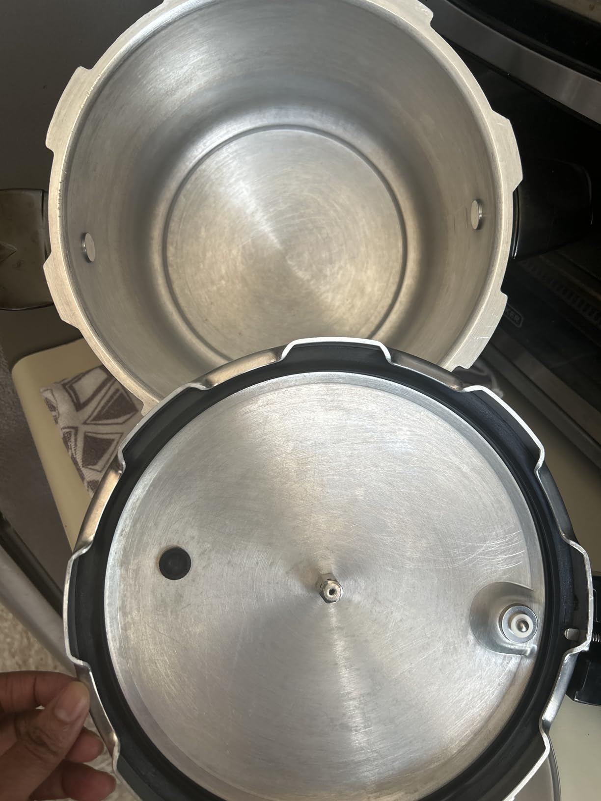 Presto 01241 4-Quart Aluminum Pressure Cooker - Customer Photo 1