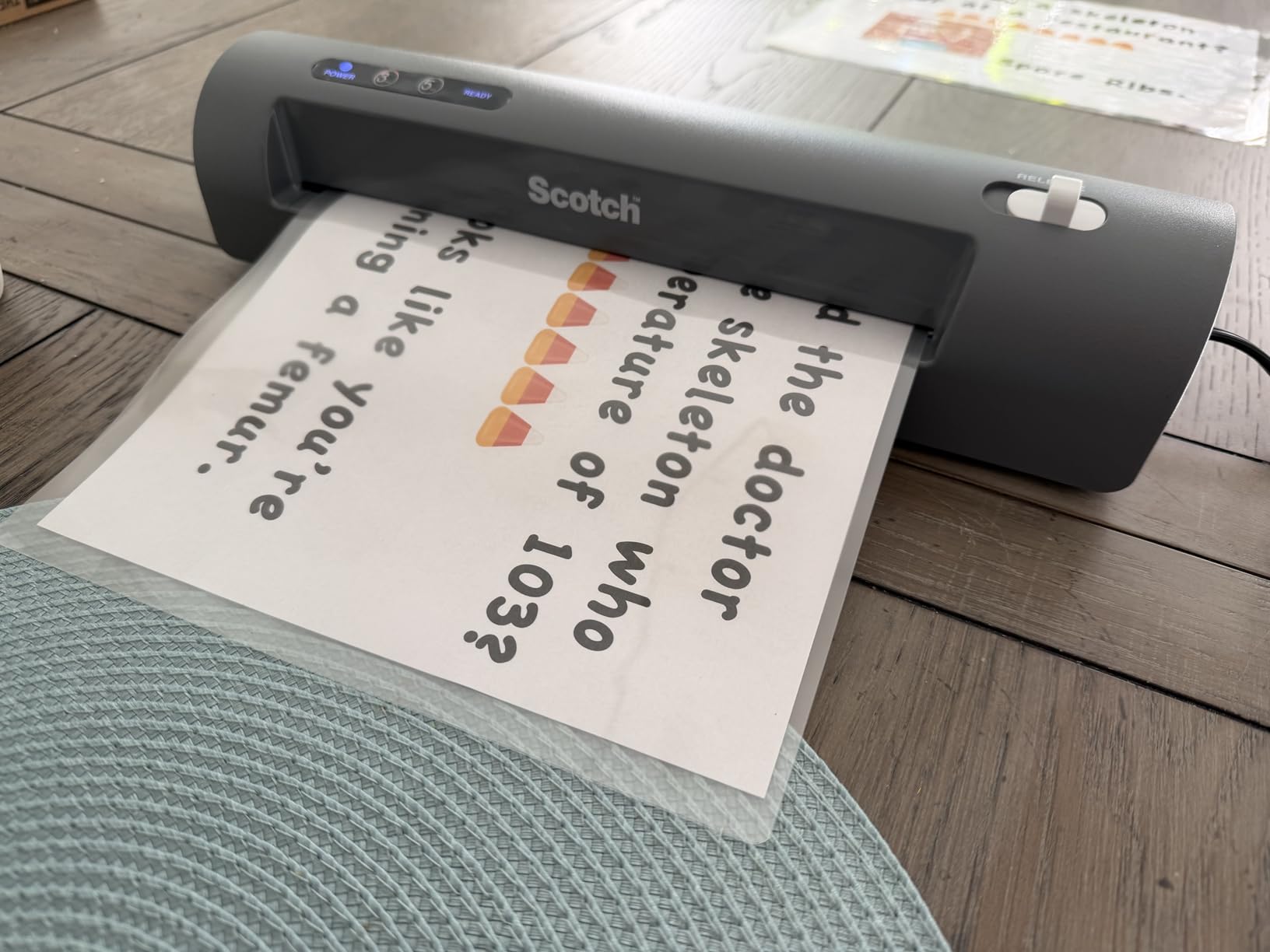 Scotch Thermal Laminator, 2 Roller System for a Professional Finish, Use for Home, Office or School, Suitable for use with Photos (TL901X) - Customer Photo 3