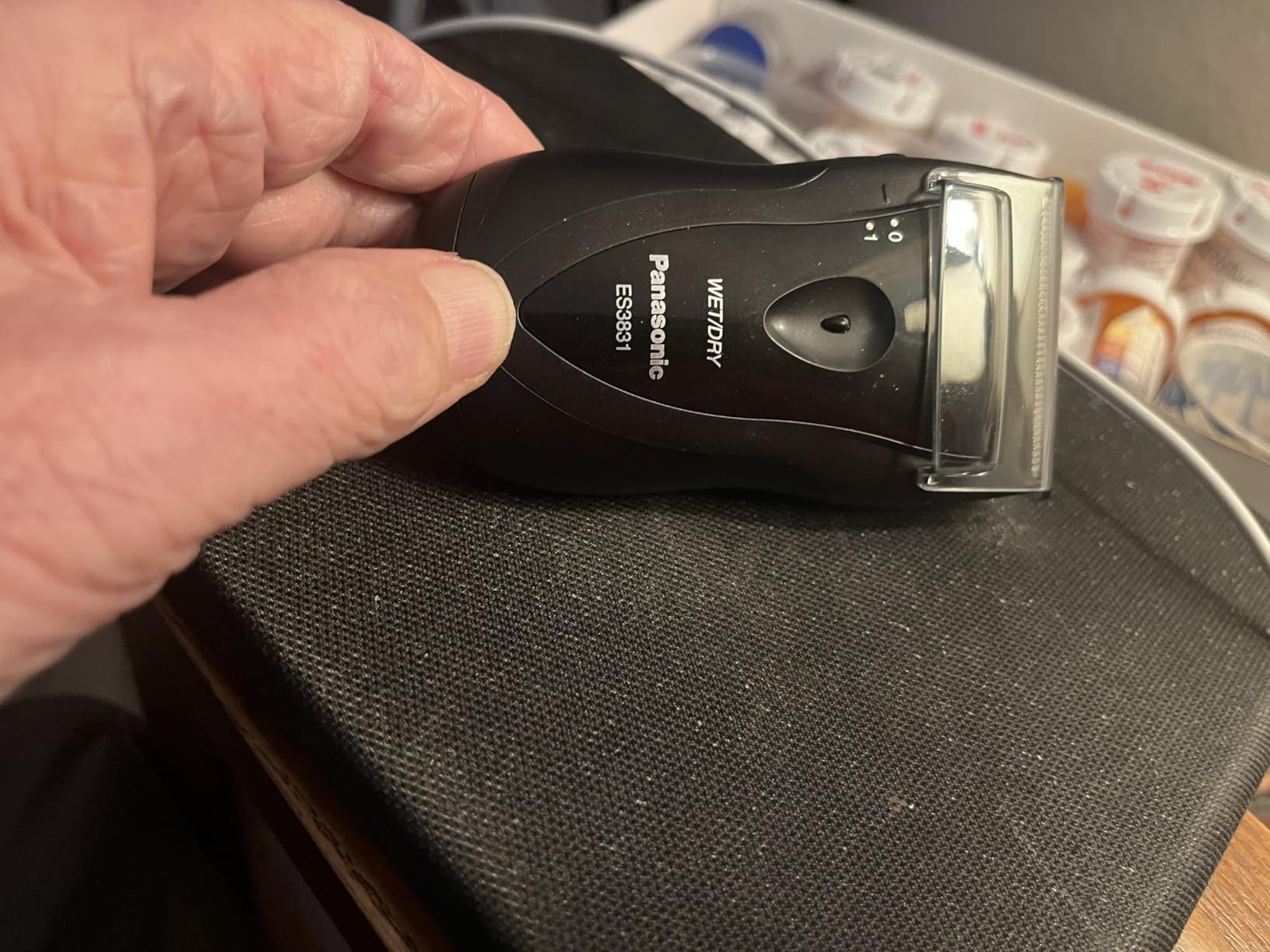 Panasonic Electric Razor for Men, Cordless Wet Dry Lightweight Shaver with Ergonomic Grip, ES3831K, Black - Customer Photo 1