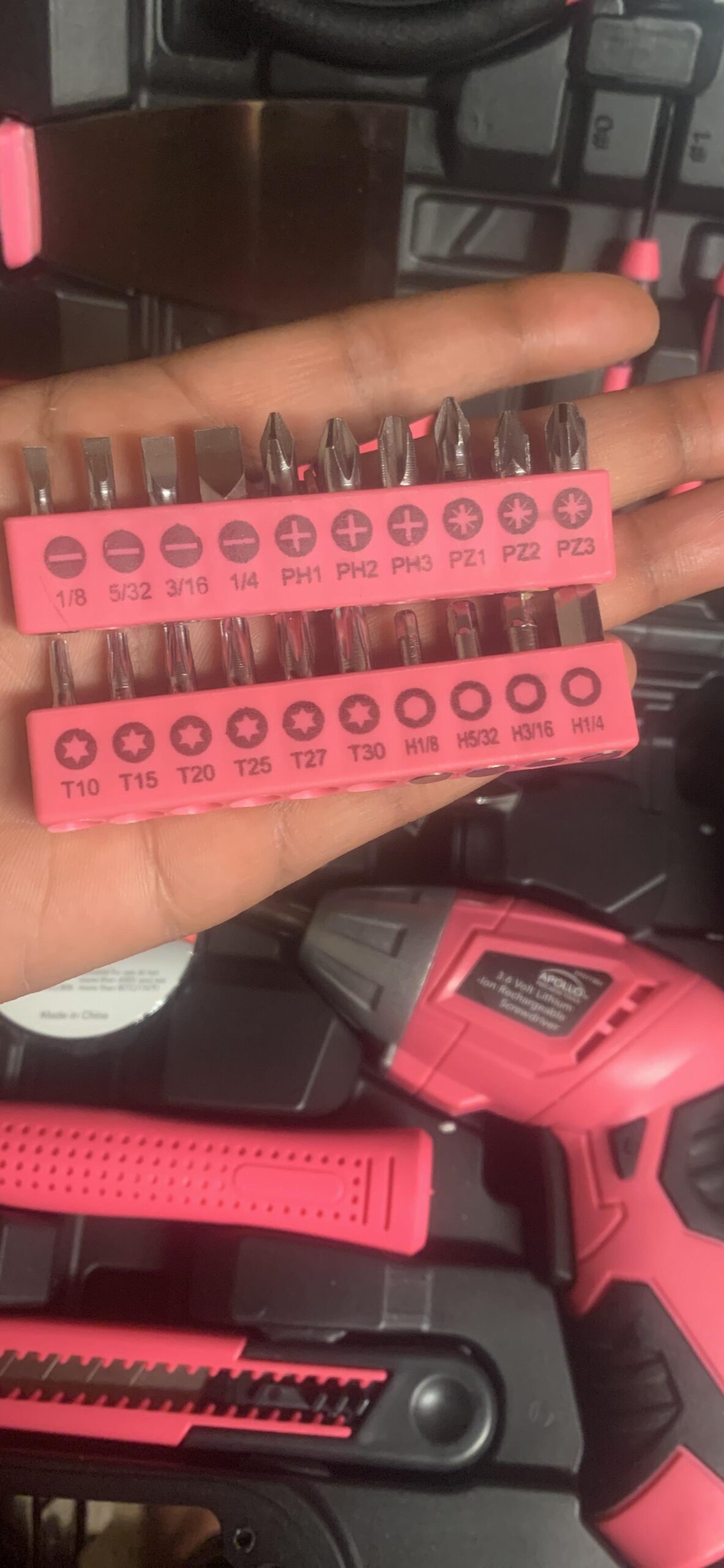 Apollo Tools Original 39 Piece General Household Tool Set in Toolbox Storage Case with Essential Hand Tools for Everyday Home Repairs, DIY and Crafts - Pink Ribbon - Pink - DT9706P - Customer Photo 2