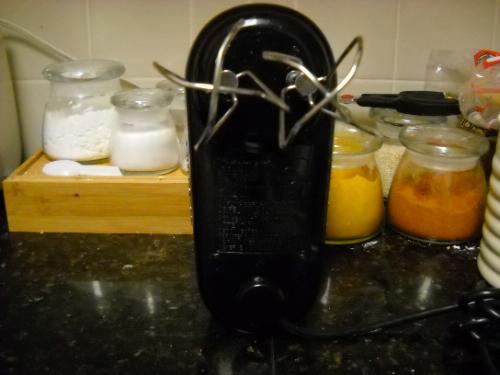 Cuisinart Power Advantage PLUS 9-Speed Hand Mixer, 220W-Motor Hand Blender Electric Mixer with 9 Speed Settings, XL Dishwasher-Safe Beaters, 3 Low Mixing Speeds, Storage Case, HM-90BCS, Brushed Chrome Customer Review Cuisinart Power Advantage PLUS 9-Speed Hand Mixer, 220W-Motor Hand Blender Electric Mixer with 9 Speed Settings, XL Dishwasher-Safe Beaters, 3 Low Mixing Speeds, Storage Case, HM-90BCS, Brushed Chrome - Customer Photo 2