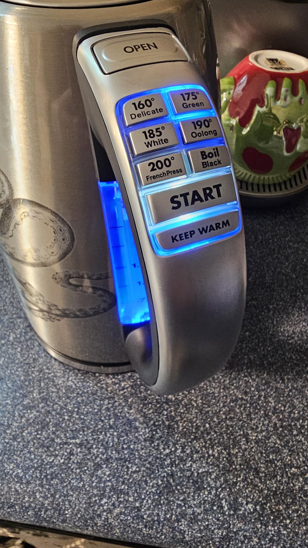 Cuisinart PerfecTemp 1.7-Liter Electric Kettle, Cordless Electric Tea Kettle, 1500W for Fast Heat-Up, 6 Preset Temperatures, 30-Minute Keep Warm, Stay Cool Nonslip Handle, CPK-17P1 - Customer Photo 1