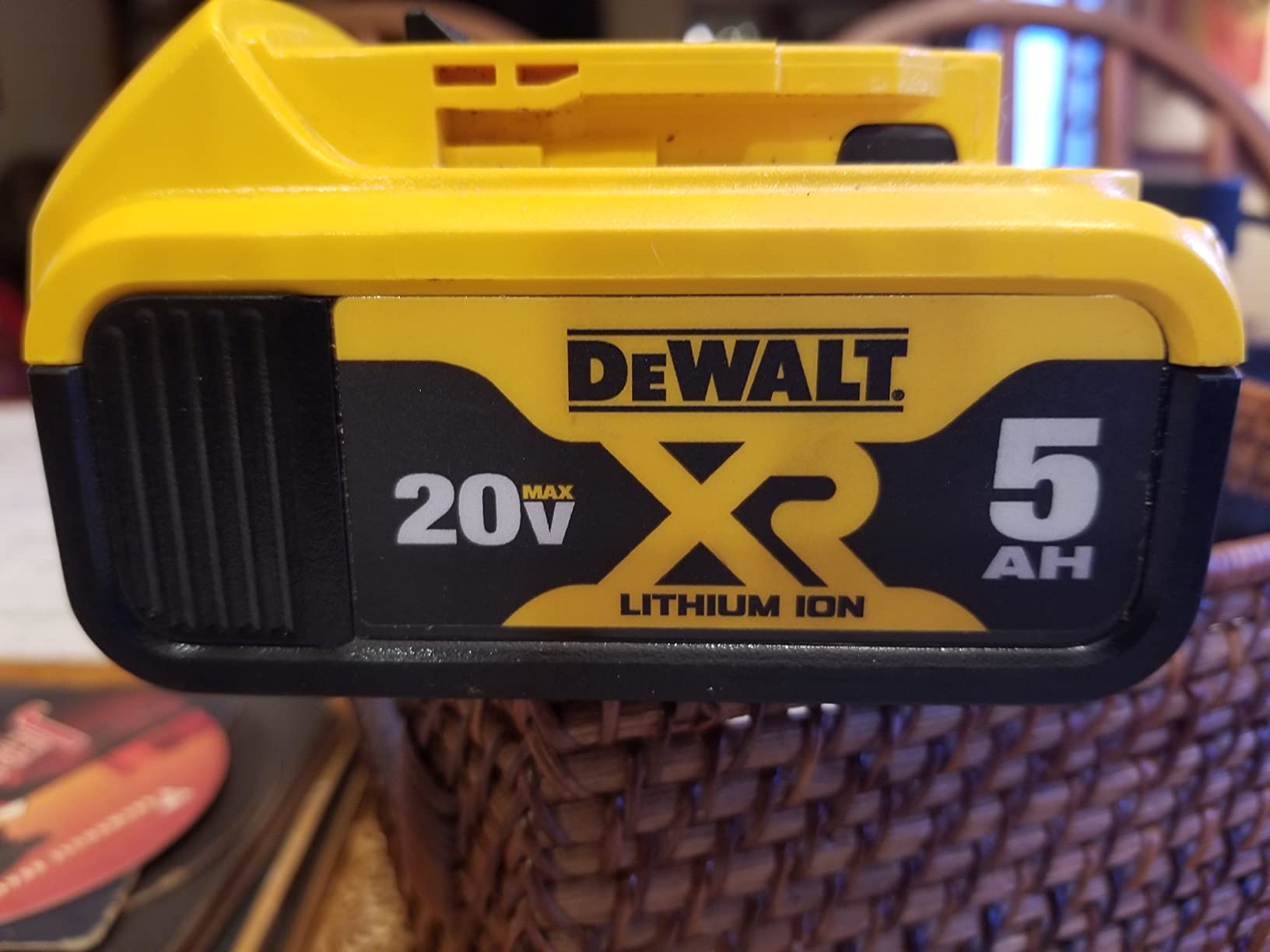DEWALT 20V MAX Reciprocating Saw, 3,000 Strokes Per Minute, Variable Speed Trigger, Bare Tool Only (DCS380B) Customer Review DEWALT 20V MAX Reciprocating Saw, 3,000 Strokes Per Minute, Variable Speed Trigger, Bare Tool Only (DCS380B) - Customer Photo 3