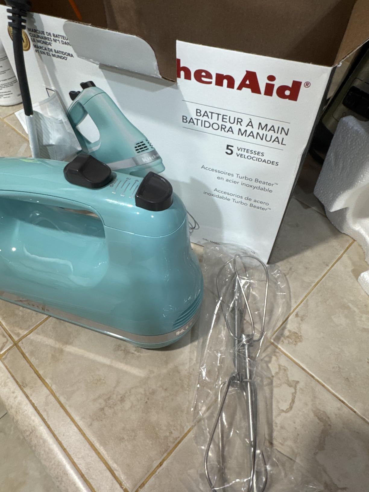 KitchenAid 5 Ultra Power Speed Hand Mixer - KHM512, Empire Red Customer Review KitchenAid 5 Ultra Power Speed Hand Mixer - KHM512, Empire Red - Customer Photo 1
