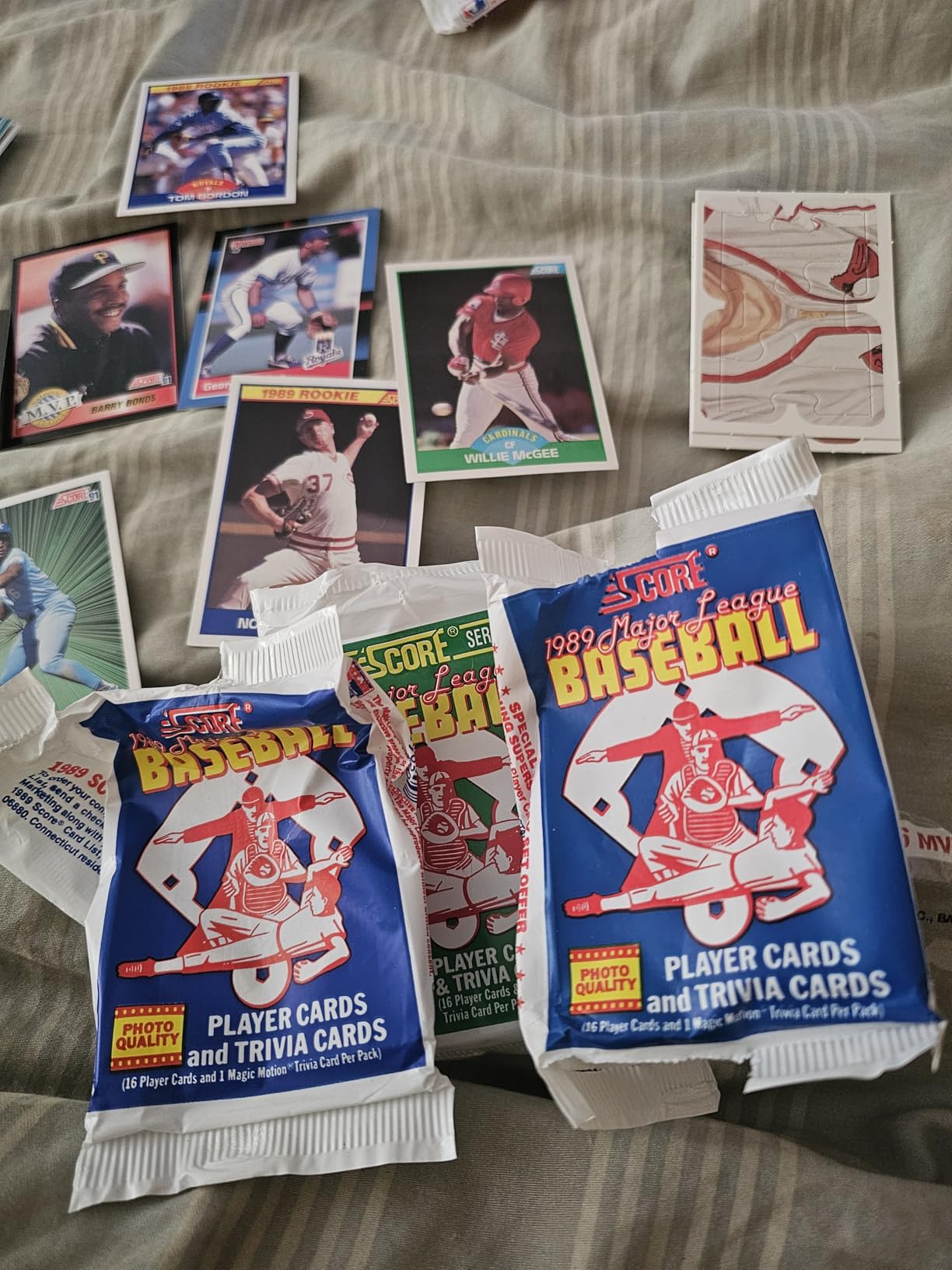 100 Vintage Baseball Cards in Old Sealed Wax Packs - Perfect for New Collectors - Customer Photo 2