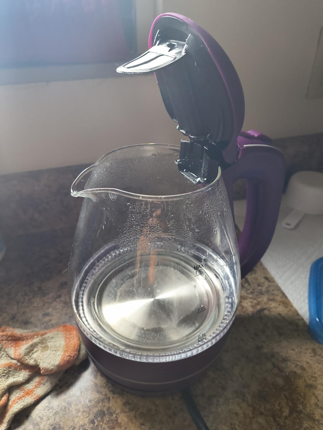 OVENTE Electric Kettle, 1.5L Borosilicate Glass Countertop Water Heater and Boiler for Coffee or Tea, BPA-Free, Auto Shut-Off, Boil-Dry Protection, Removable and Washable Spout Filter, Black KG83B - Customer Photo 1