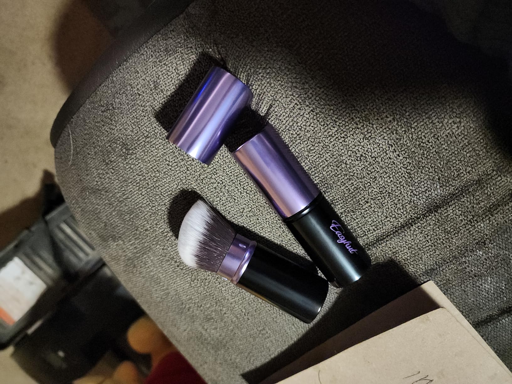 Beauty Junkees Angled Blush Brush for Cheeks – Bronzing Brush for Liquid, Cream, Mineral Powder Makeup Bronzer Contour Brush, Synthetic Kabuki Brush Customer Review Beauty Junkees Angled Blush Brush for Cheeks – Bronzing Brush for Liquid, Cream, Mineral Powder Makeup Bronzer Contour Brush, Synthetic Kabuki Brush - Customer Photo 1