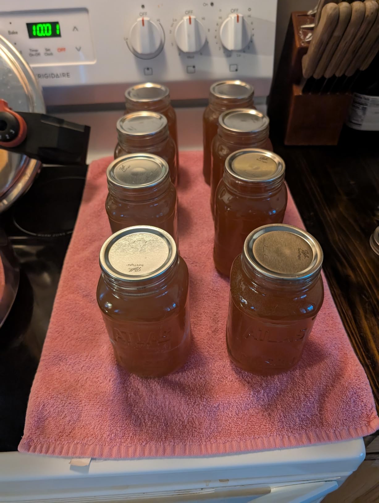 T-fal Clipso Stainless Steel Pressure Cooker, 6.3 Quart, Induction Cookware, Secure Locking System, One Hand System, Recipe Book Included, Pots and Pans, Kitchen, Silver - Customer Photo 2