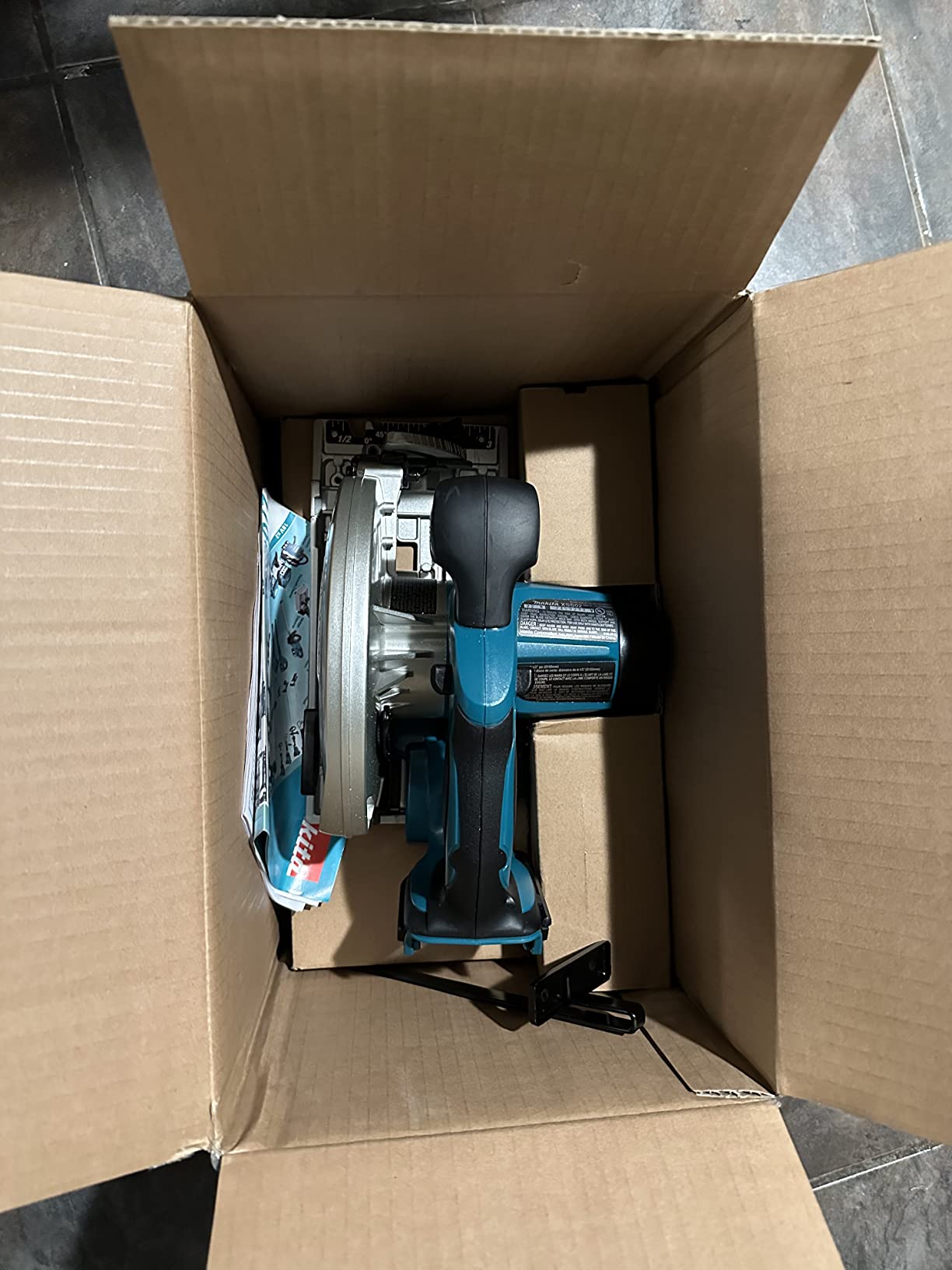 Makita XSS02Z 18V LXT Lithium-Ion Cordless 6-1/2 Makita XSS02Z 18V LXT Lithium-Ion Cordless 6-1/2