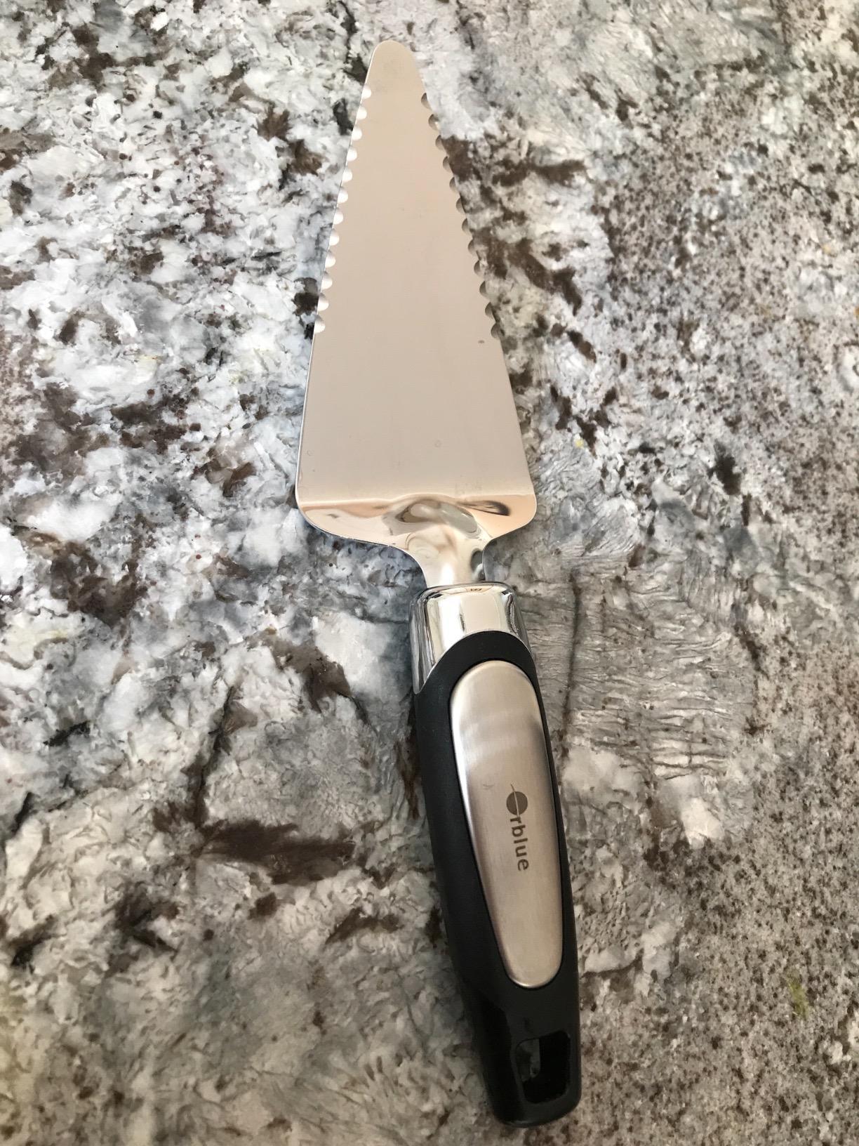 Orblue Pie Server, Essential Kitchen Tool, Serrated on Both Sides, Great for Right or Left Handed Chef, Stainless Steel Flatware, Cake Cutter, Black - Customer Photo 3