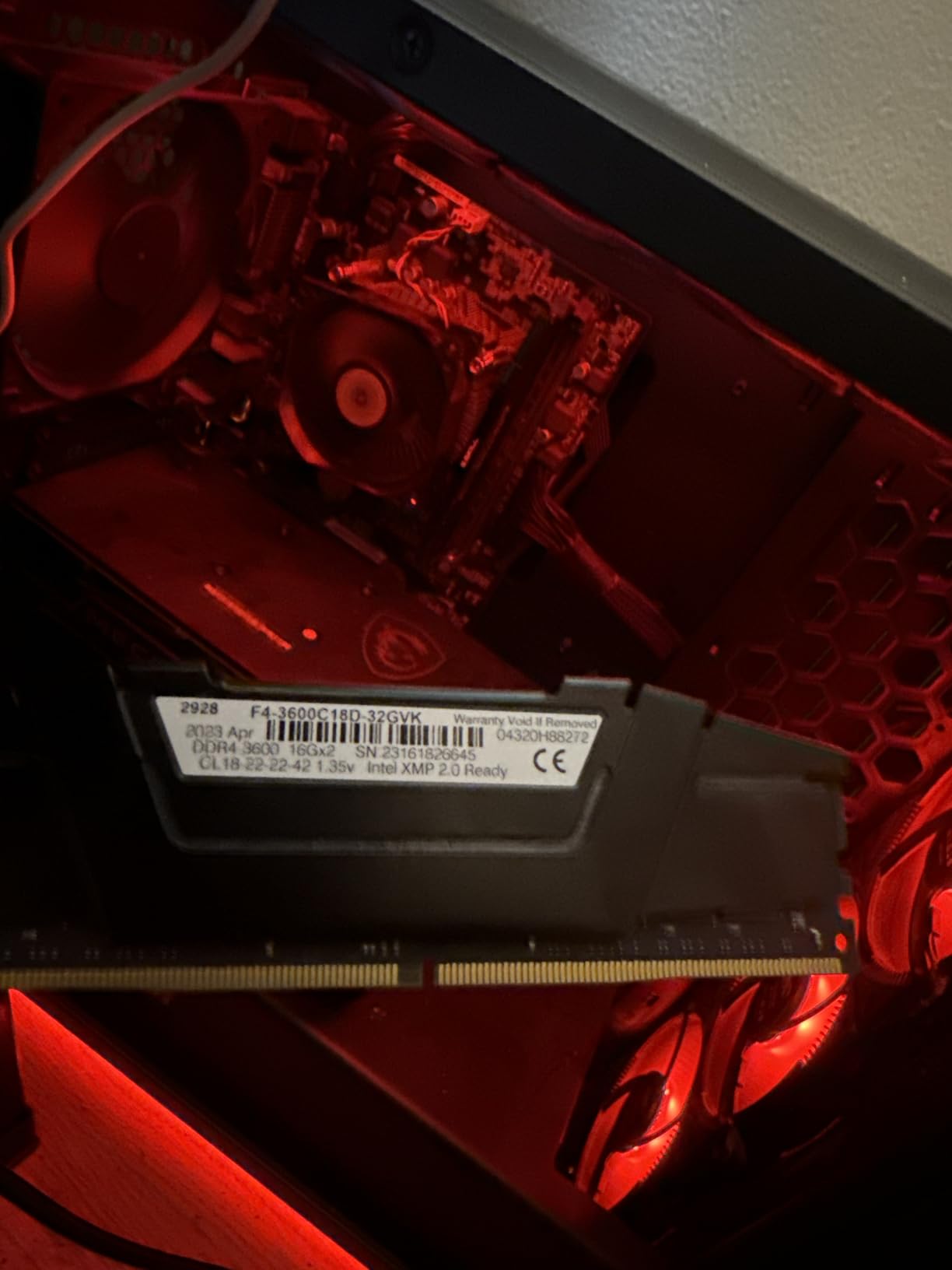 G.SKILL RipjawsV Series DDR4 RAM (XMP) 16GB (2x8GB) 3200MT/s CL16-18-18-38 1.35V Intel AMD Desktop Computer Memory U-DIMM - Black (F4-3200C16D-16GVKB) Customer Review G.SKILL RipjawsV Series DDR4 RAM (XMP) 16GB (2x8GB) 3200MT/s CL16-18-18-38 1.35V Intel AMD Desktop Computer Memory U-DIMM - Black (F4-3200C16D-16GVKB) - Customer Photo 1