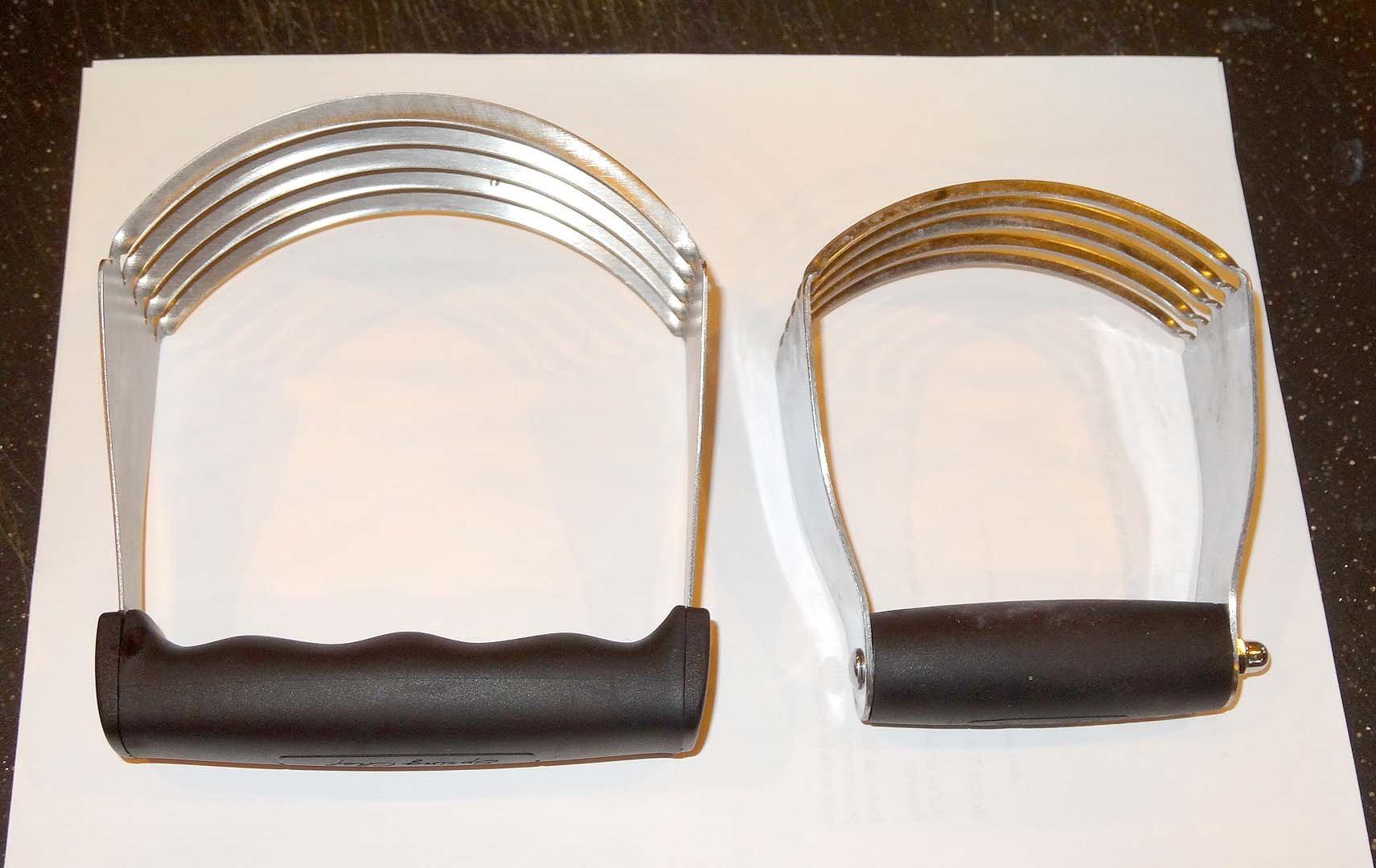 Spring Chef Dough Blender, Top Professional Pastry Cutter with Heavy Duty Stainless Steel Blades, Medium Size, Black - Customer Photo 2