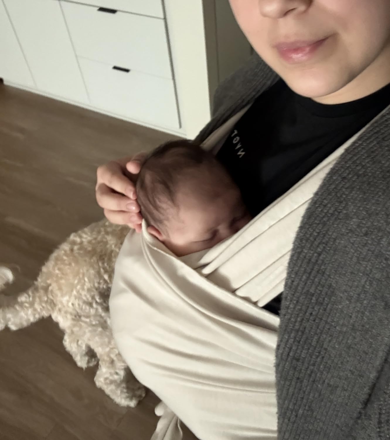 Sleepy Wrap Stretchy Ergonomic Baby Carrier Sling for Newborns to Toddlers - Hands-Free Lightweight Baby Wrap 7-35 lbs (Dark Gray) Customer Review Sleepy Wrap Stretchy Ergonomic Baby Carrier Sling for Newborns to Toddlers - Hands-Free Lightweight Baby Wrap 7-35 lbs (Dark Gray) - Customer Photo 5