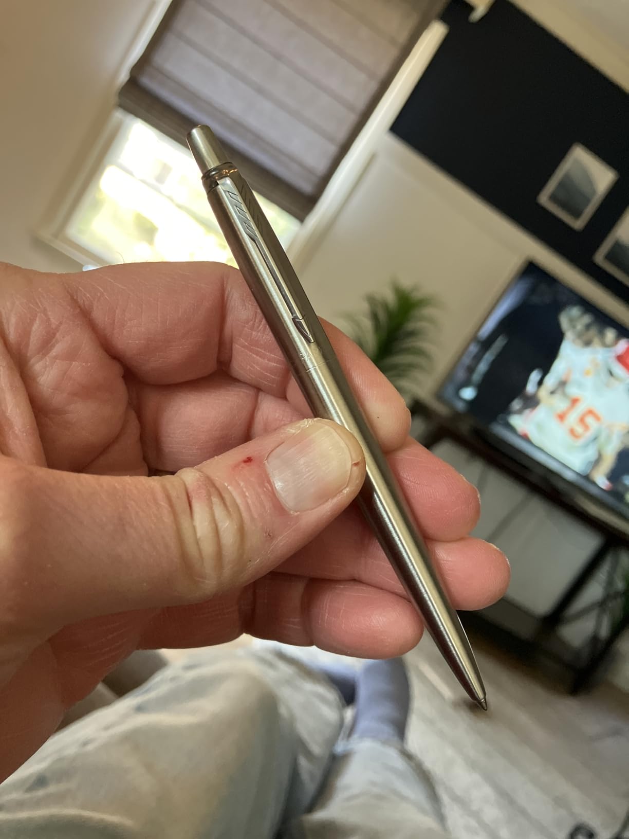 Parker Jotter Ballpoint Pen, Stainless Steel with Chrome Trim, Medium Point, Blue Ink - Smooth Writing, Sleek, Polished, Professional, Desk Essentials - Customer Photo 4