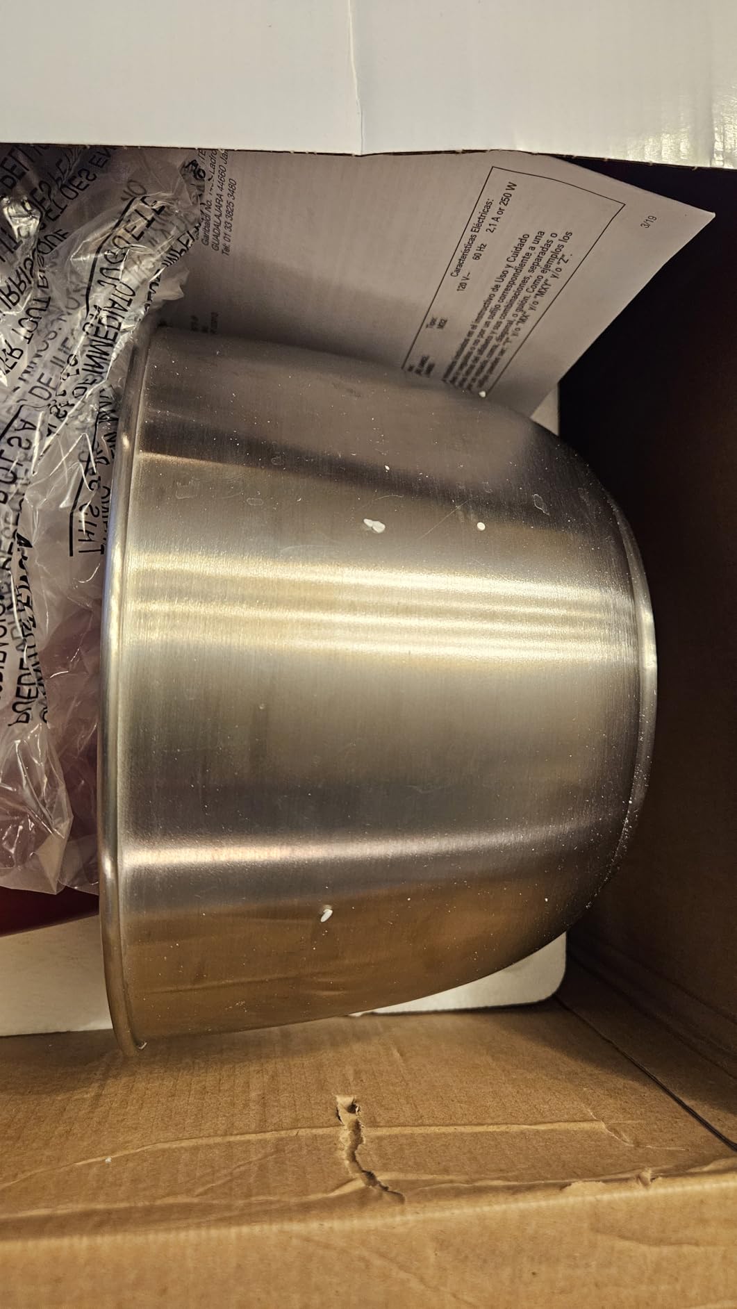 Hamilton Beach Classic Stand and Hand Mixer, 4 Quarts, 6 Speeds with QuickBurst, Bowl Rest, 290 Watts Peak Power, White (64655) Customer Review Hamilton Beach Classic Stand and Hand Mixer, 4 Quarts, 6 Speeds with QuickBurst, Bowl Rest, 290 Watts Peak Power, White (64655) - Customer Photo 5