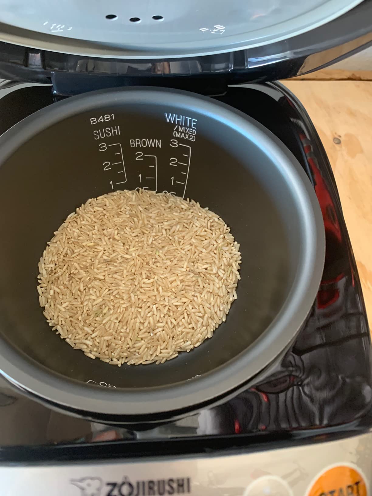 Zojirushi Micom 3-Cup Compact Size, Multiple Settings, Stainless Steel Made, Built-In Retractable Power Cord and Easy to Transport Rice Cooker and Warmer - Customer Photo 2