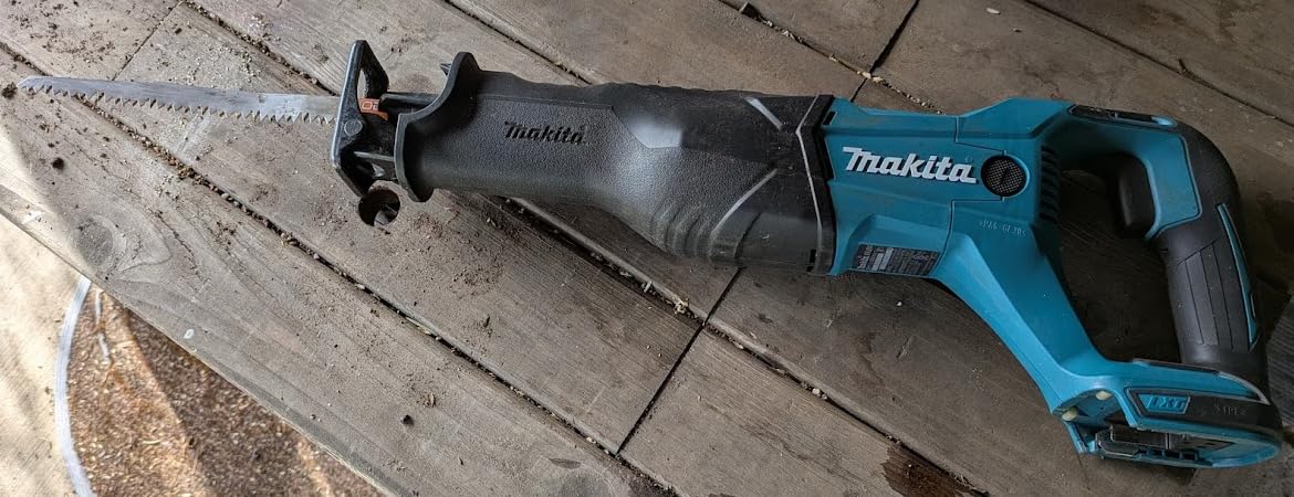 Makita XRJ04Z 18V LXT Lithium-Ion Cordless Recipro Saw, Tool Only, Blue Customer Review Makita XRJ04Z 18V LXT Lithium-Ion Cordless Recipro Saw, Tool Only, Blue - Customer Photo 1