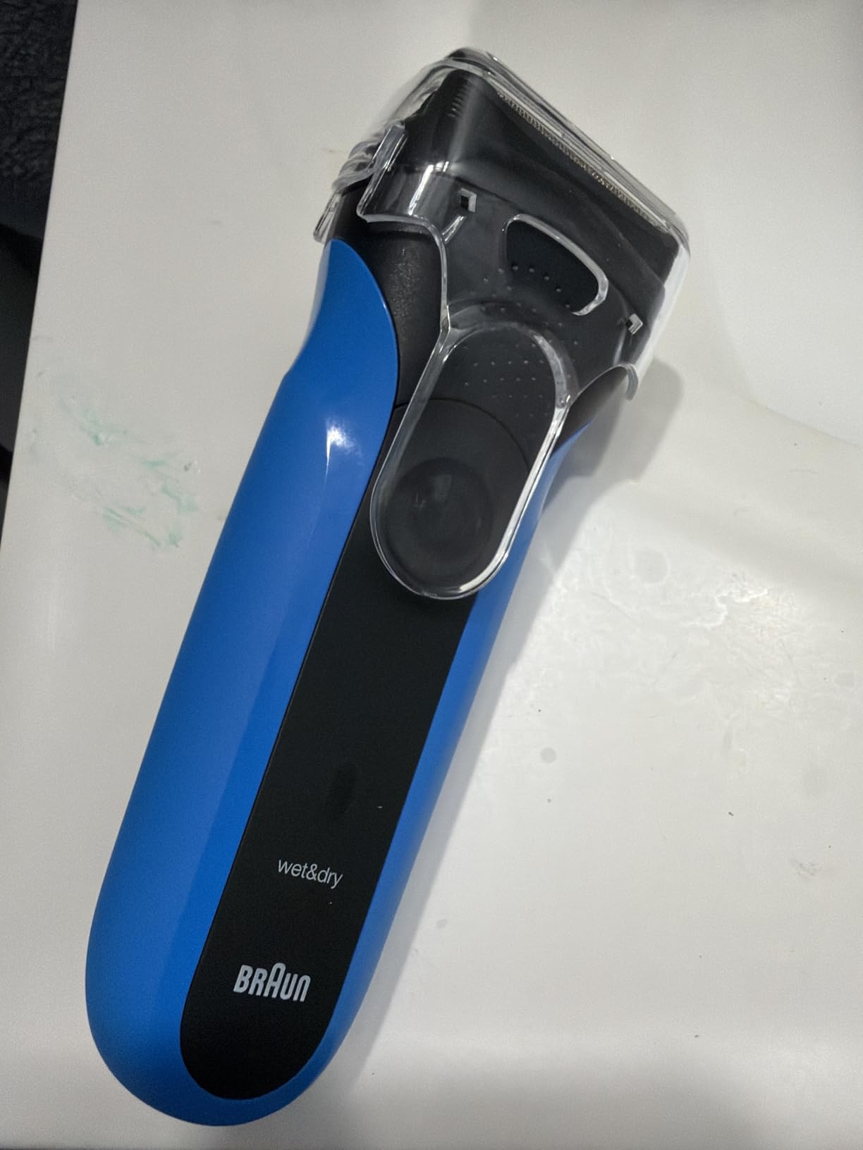 Braun Electric Razor for Men, Series 3 310s Electric Foil Shaver, Rechargeable, Wet & Dry - Customer Photo 2