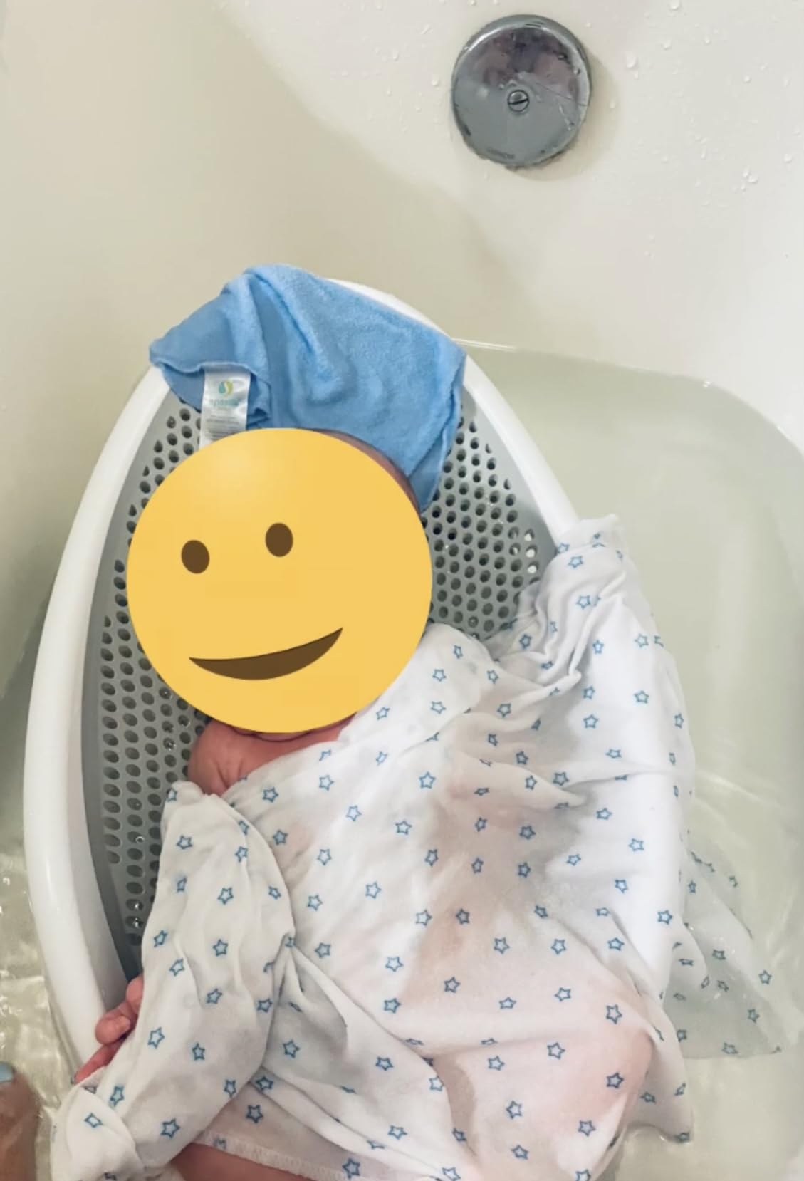 Angelcare Baby Bath Support (Gray) | Ideal for Babies Less Than 6 Months Old - Customer Photo 1