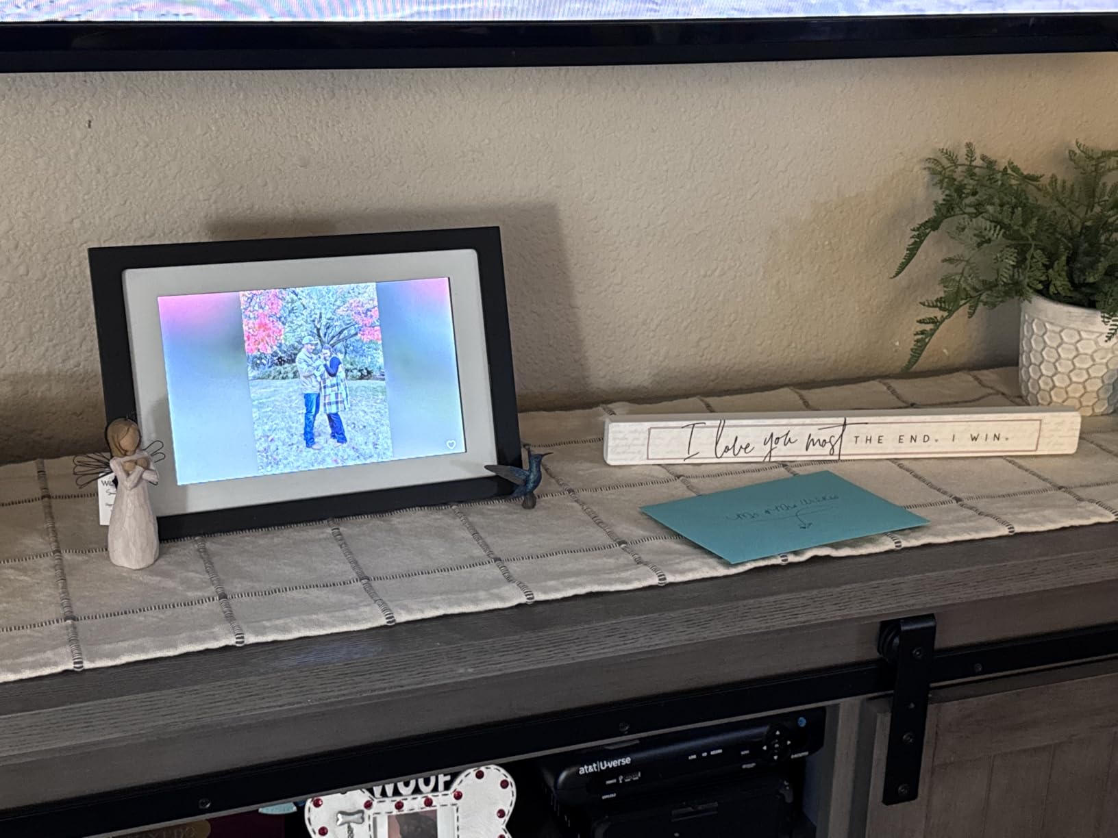 Skylight Frame – WiFi Digital Picture Frame Customer Support, Touch Screen Digital Photo Frame with Easy Setup, Photo Gifts for Parents and Grandparents - 10 Inch Black - Customer Photo 3