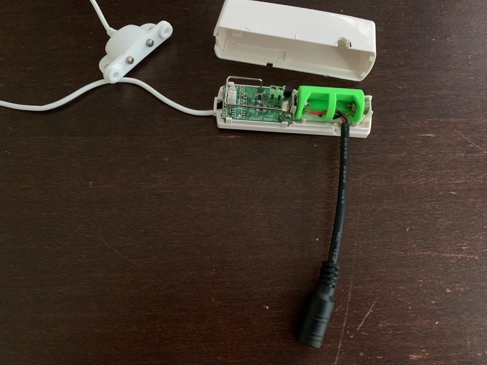 Ecolink Zwave Plus Flood & Freeze Sensor, White (FLF-ZWAVE5-ECO) Customer Review Ecolink Zwave Plus Flood & Freeze Sensor, White (FLF-ZWAVE5-ECO) - Customer Photo 2