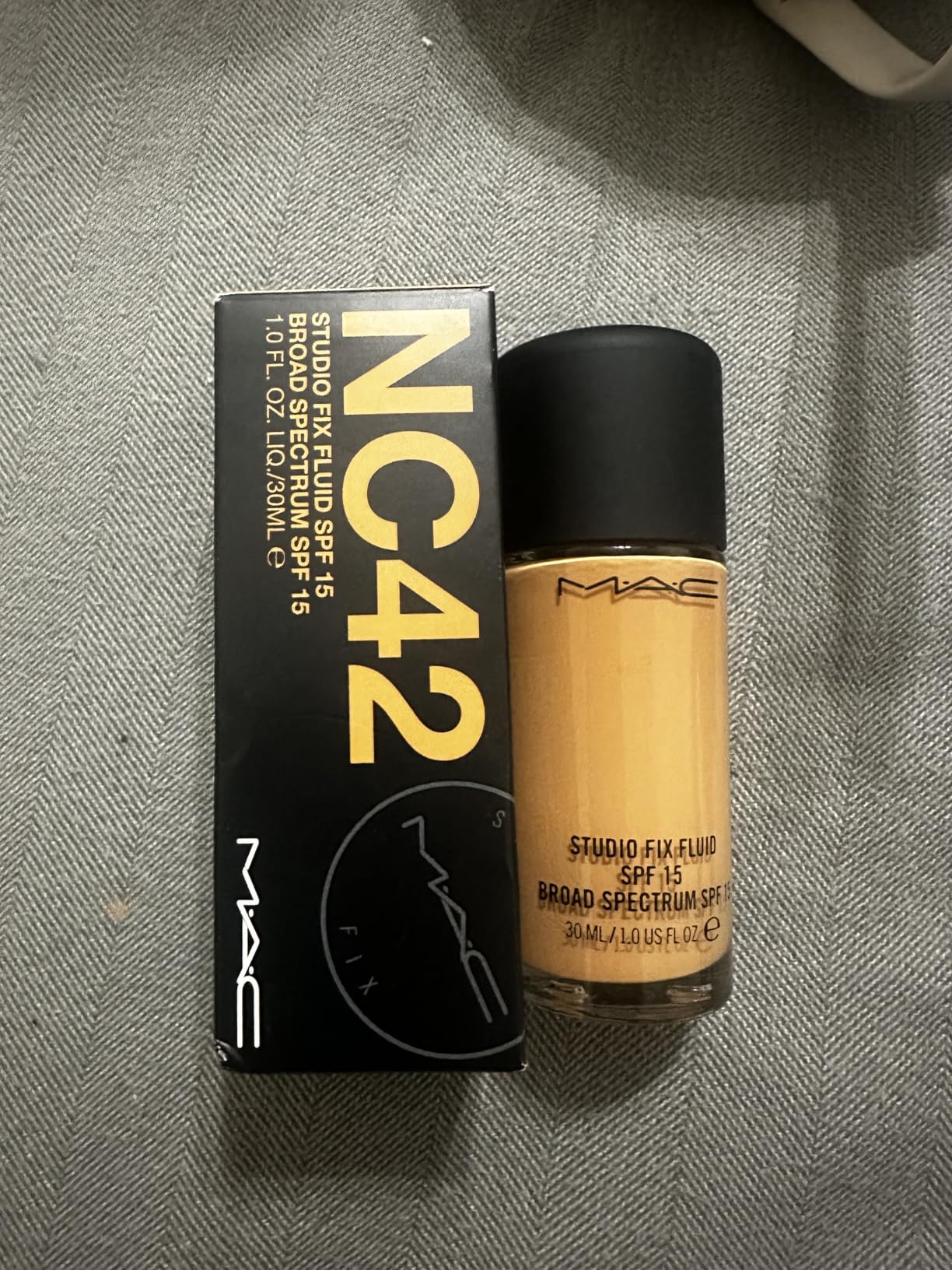 M.A.C Studio Fix Fluid Foundation SPF 15 C8, 1 Ounce - Customer Photo 2
