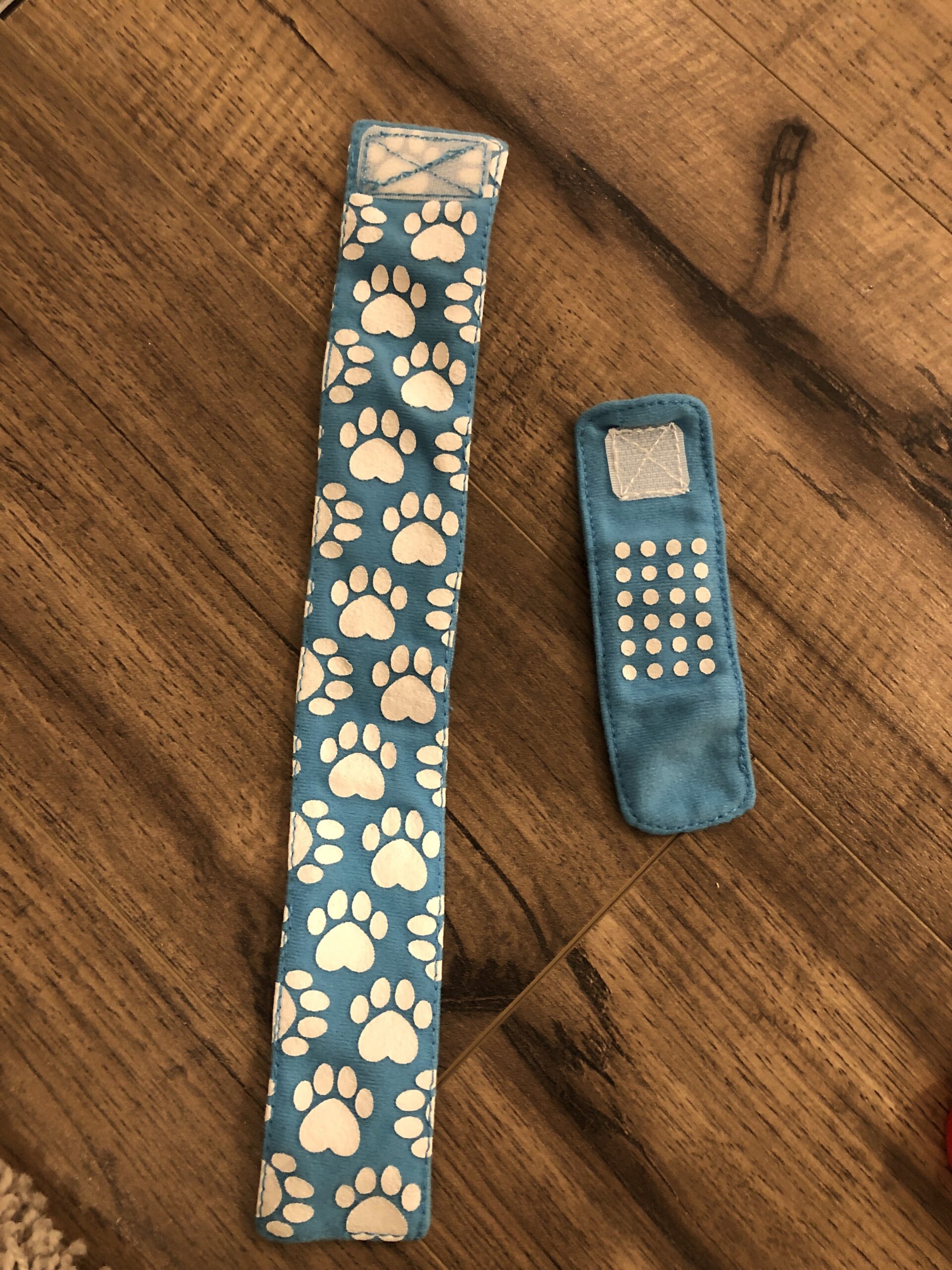 Melissa & Doug Examine and Treat Pet Vet Play Set, 24-Piece Animal Doctor Playset with Dog & Cat Plushies, Pet Doctor Kit & Accessories, Preschool Toys for Girls & Boys Ages 3+ - Customer Photo 3