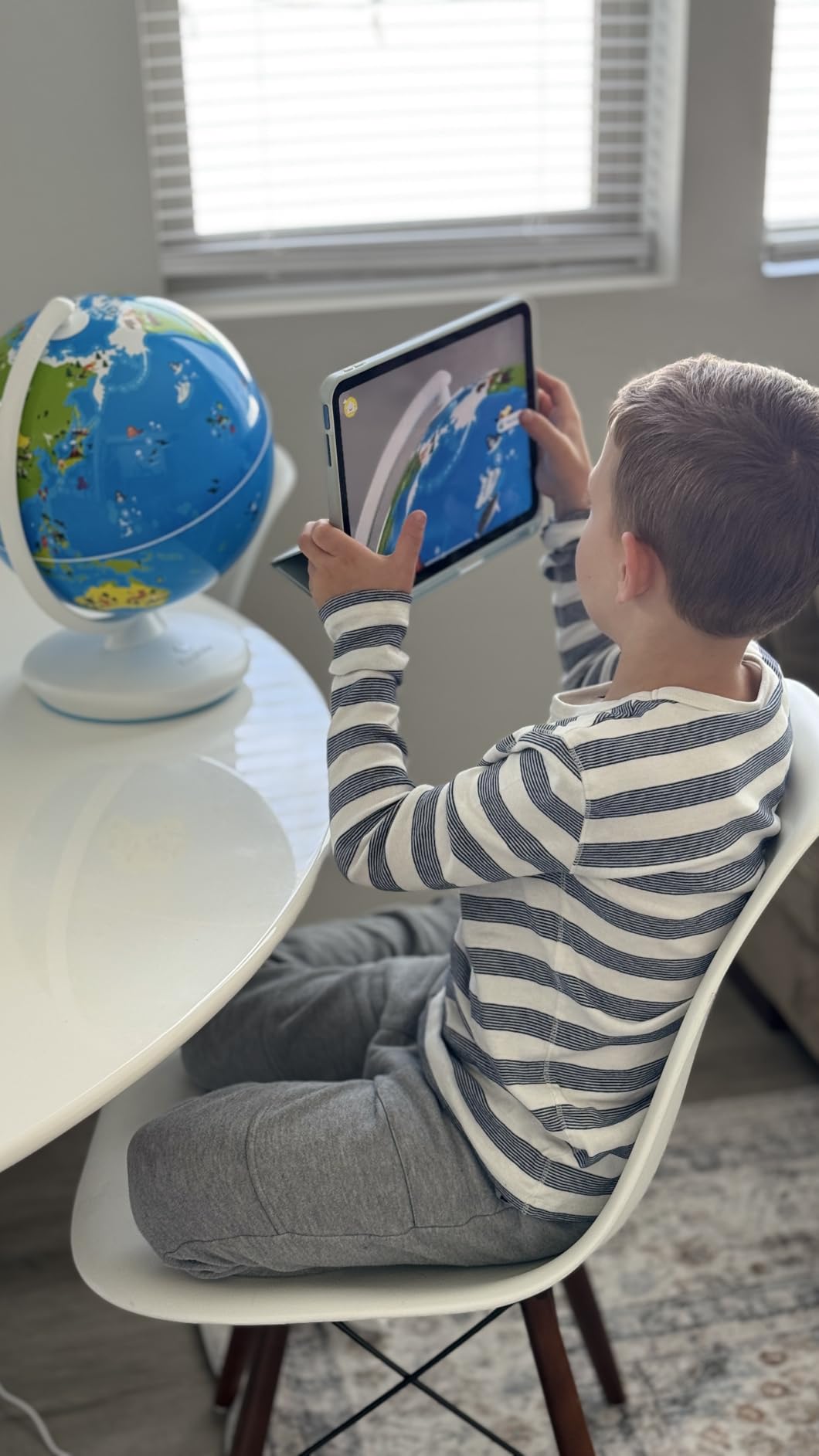 PlayShifu Globe for Children – Orboot Earth: Interactive Kids Globe with 1000+ Facts on Animals, Places & Monuments | Tech-Powered Learning Toy & STEM Gift for Kids Ages 4–10 - Customer Photo 2
