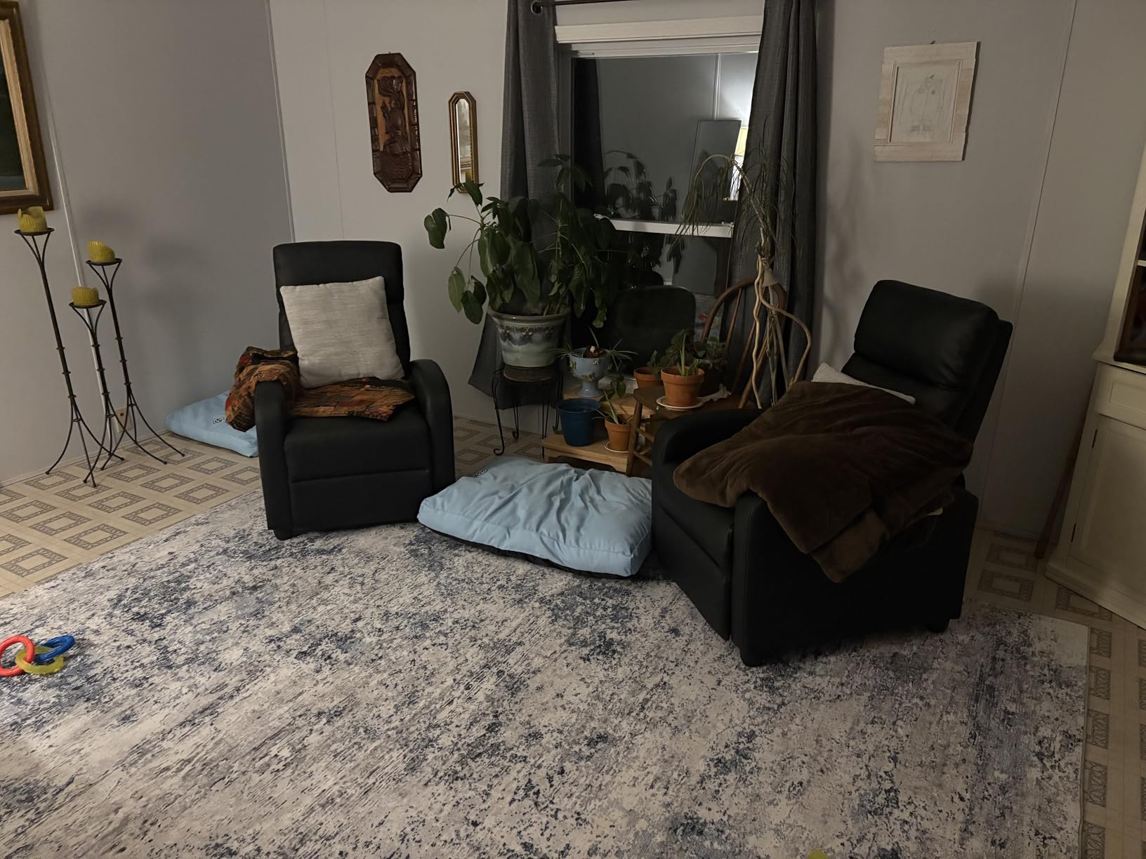 Homall Modern Recliner Chair Padded Seat Pu Leather for Living Room Single Sofa Recliner Seat Club Chair Home Theater Seating (Black) - Customer Photo 1