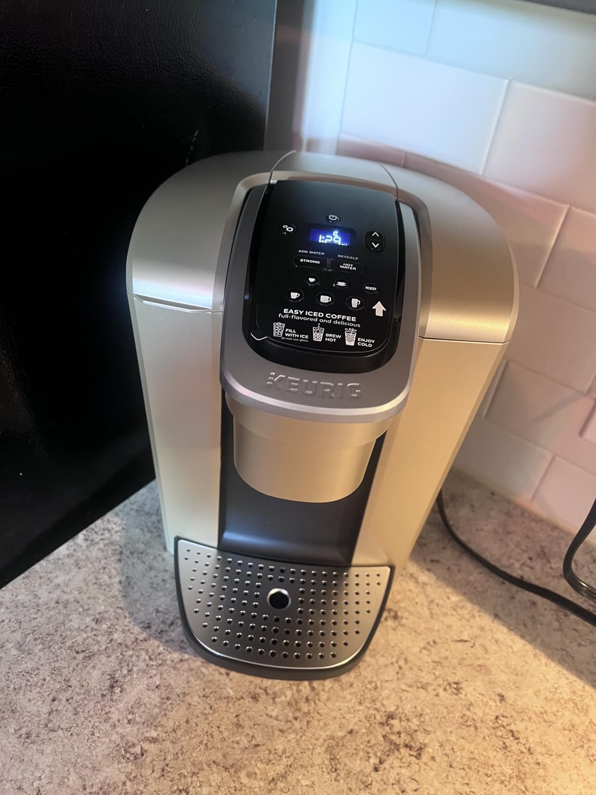 Keurig K-Elite Single Serve K-Cup Pod Coffee Maker, with Strength and Temperature Control, Iced Coffee Capability, 8 to 12oz Brew Size, Programmable, Brushed Slate - Customer Photo 2