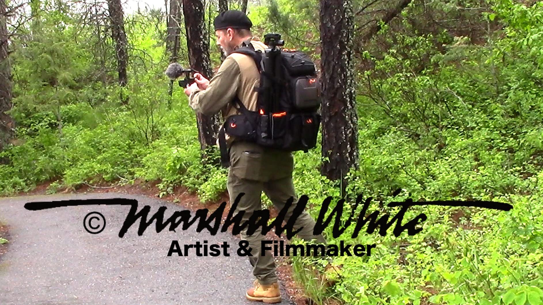 TARION 27L Large Waterproof Camera Backpack - 2 in 1 Professional Camera Bags for Photographers with 15.6