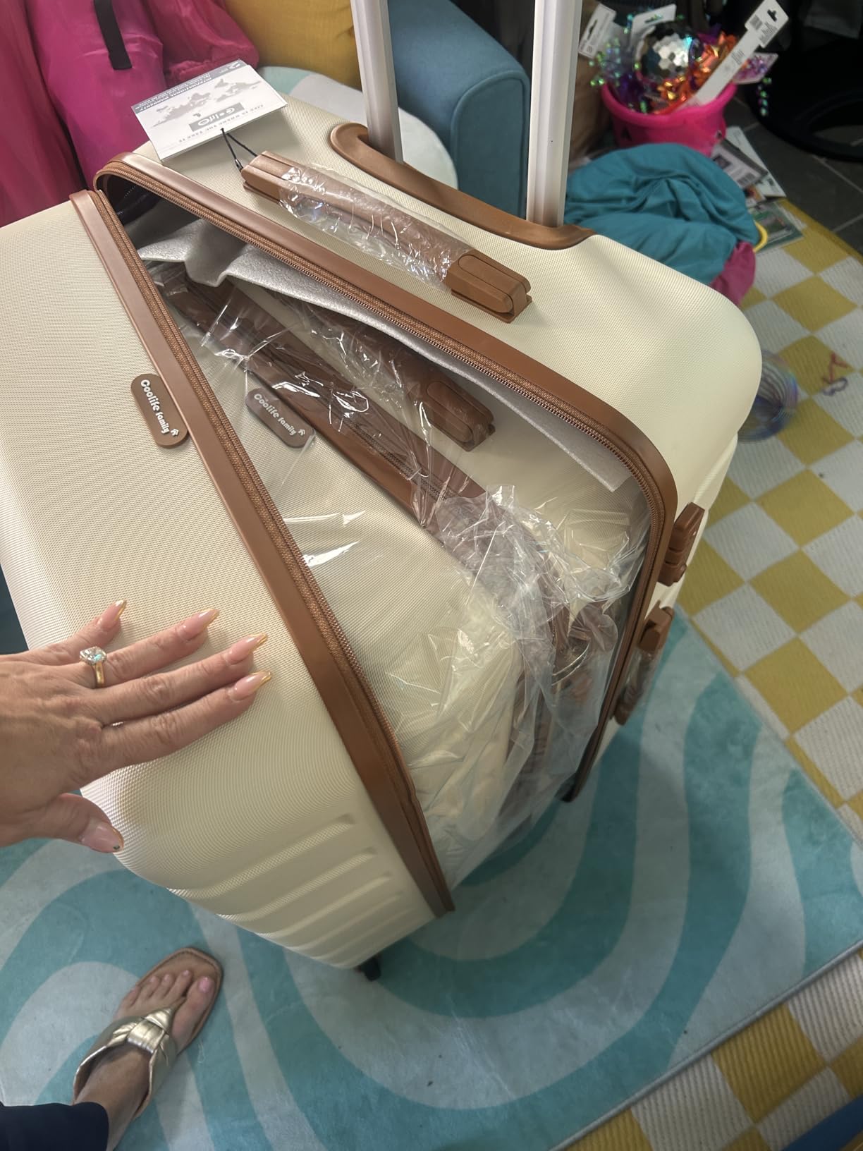 Coolife Luggage 3 Piece Set Suitcase Spinner Hardshell Lightweight TSA Lock (black, 3 piece set(20in24in28in)) - Customer Photo 1