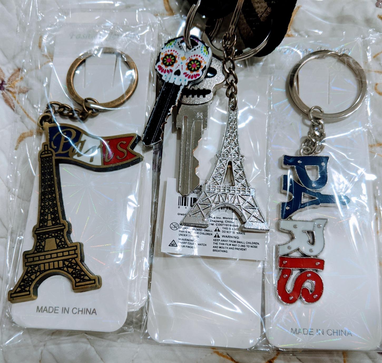 Juvale 6 Pack Keychain Souvenir Gifts, Souvenir Gift, Key Rings - Customer Photo 1