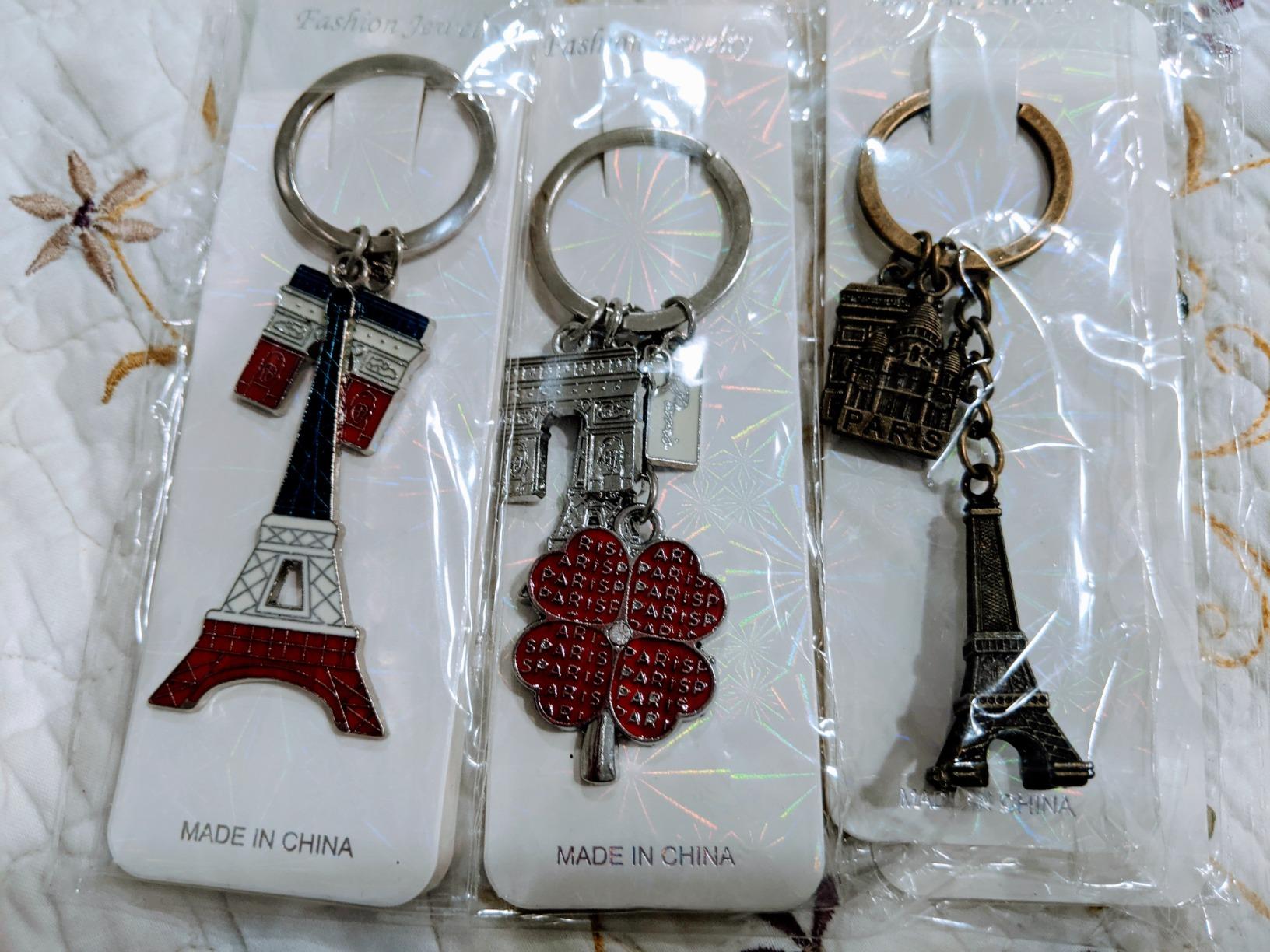 Juvale 6 Pack Keychain Souvenir Gifts, Souvenir Gift, Key Rings - Customer Photo 2
