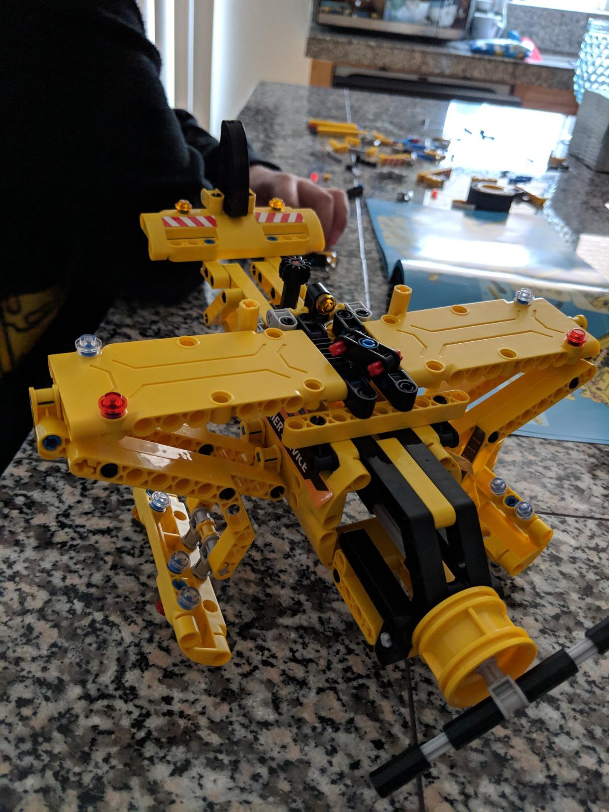 Kididdo STEM Building Toy for Boys 8-12 Build a Dump Truck or Airplane 2 in 1 Construction Engineering Kit (361 Pcs) Educational STEM Toy Set for Kids Popular Gift for Boys Ages 6-12 + Years Old - Customer Photo 1