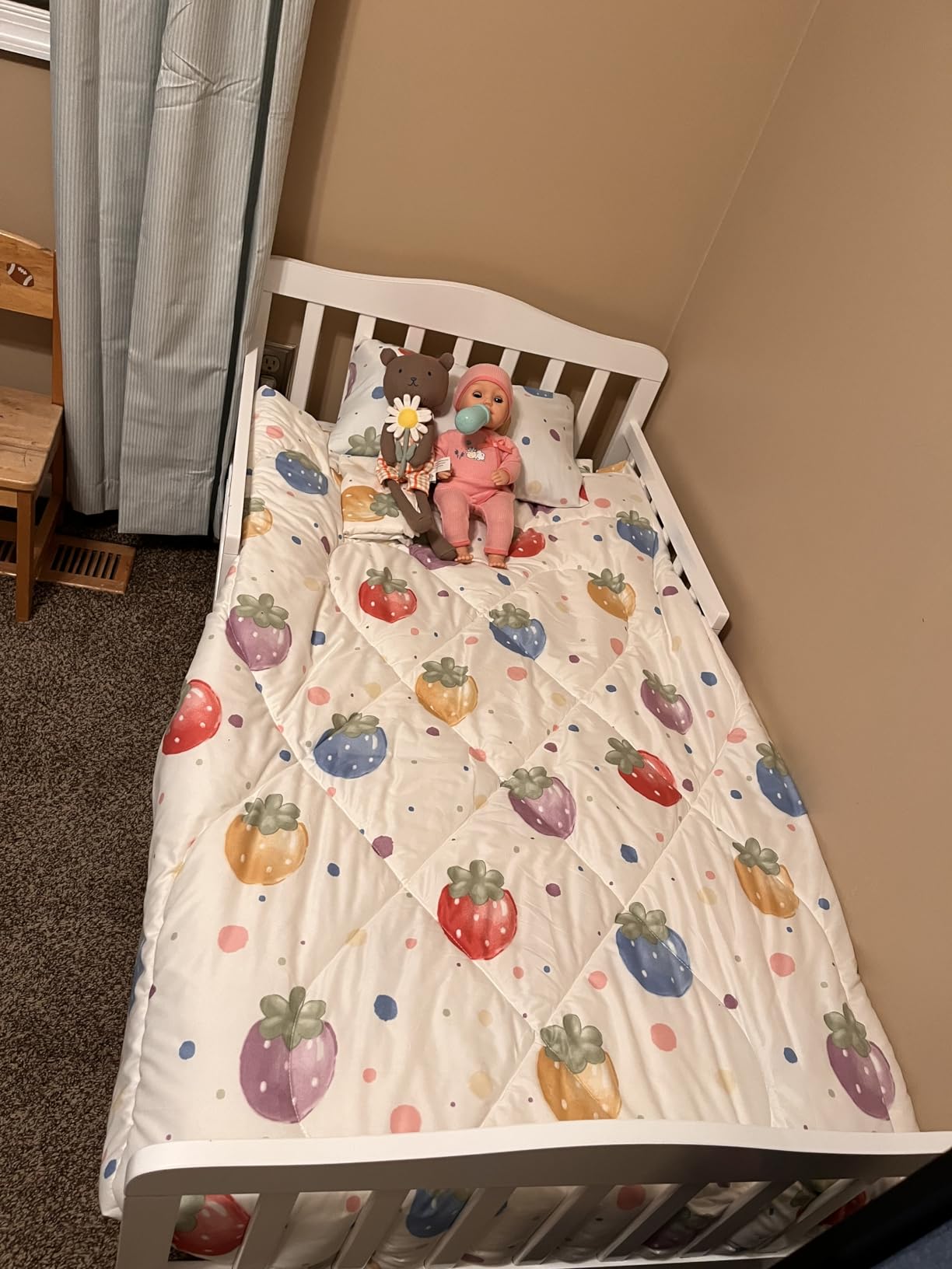 Dream On Me Classic Design Toddler Bed In Steel Grey, Greenguard Gold And JPMA Certified, Low To Floor Design, Two Side Safety rails, Non-Toxic Finishes, Wooden Nursery Furniture Customer Review Dream On Me Classic Design Toddler Bed In Steel Grey, Greenguard Gold And JPMA Certified, Low To Floor Design, Two Side Safety rails, Non-Toxic Finishes, Wooden Nursery Furniture - Customer Photo 2