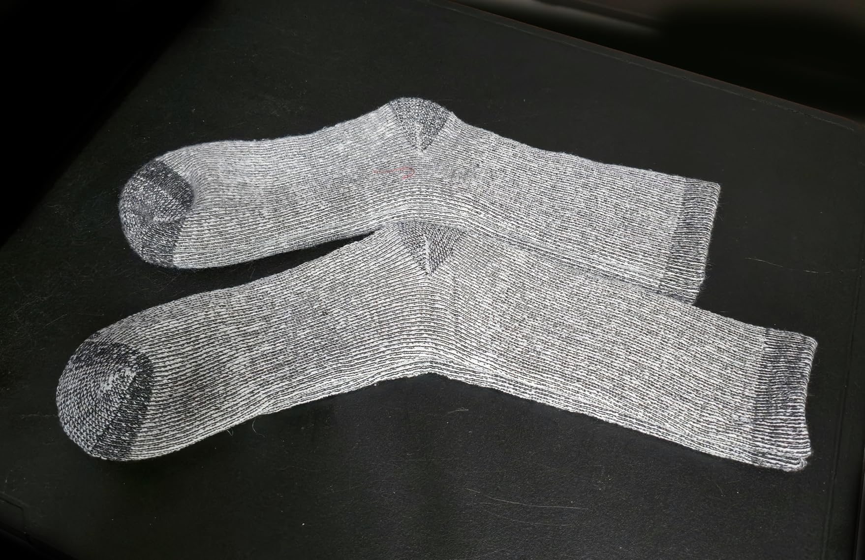 Alvada Merino Wool Hiking Socks Thermal Warm Crew Winter Boot Sock For Men & Women 3 Pairs - Customer Photo 1