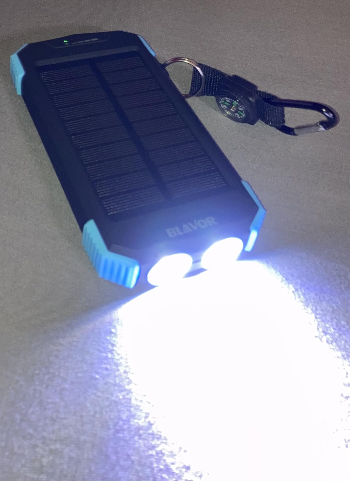 BLAVOR Solar Charger Power Bank 10,000mAh, Portable Wireless Charger, 20W Fast Charging External Battery Pack with USB C for Cell Phones, Solar Panel Charger with Dual Flashlight for Camping - Customer Photo 1