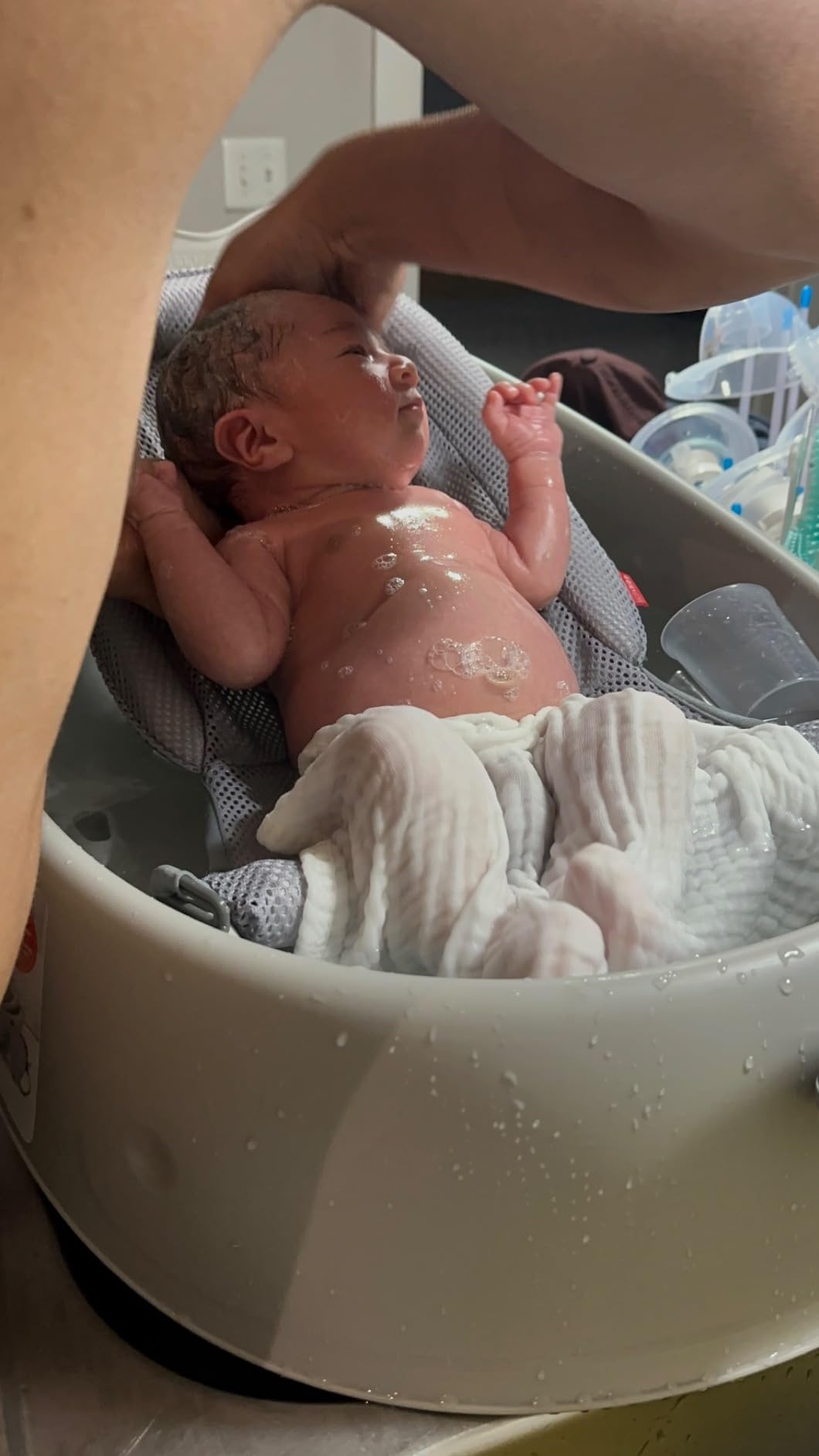 Skip Hop Infant Bath Tub 3-Stage Grow With Baby Smart Sling MOBY Bathtub Grey Age 0+ - Customer Photo 1